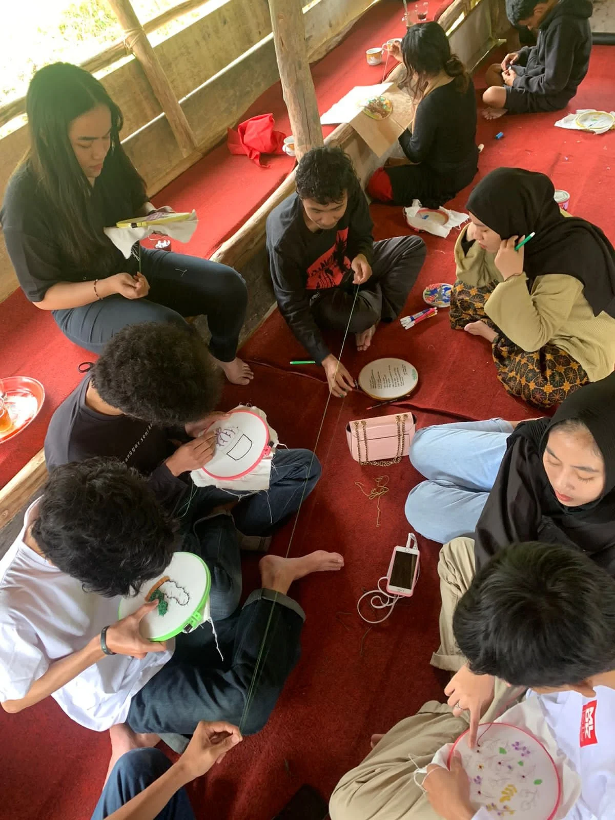 SUPPORTING BARKCLOTH MANUFACTURE TRAINING IN NGATA TORO COMMUNITY