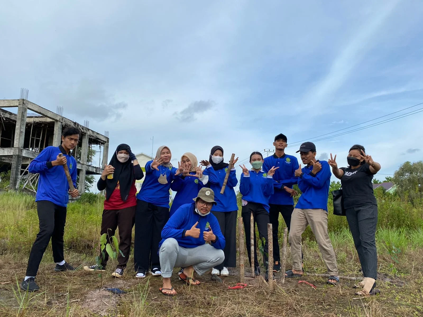 College students in Palangka Raya marked World Environment Day by planting trees