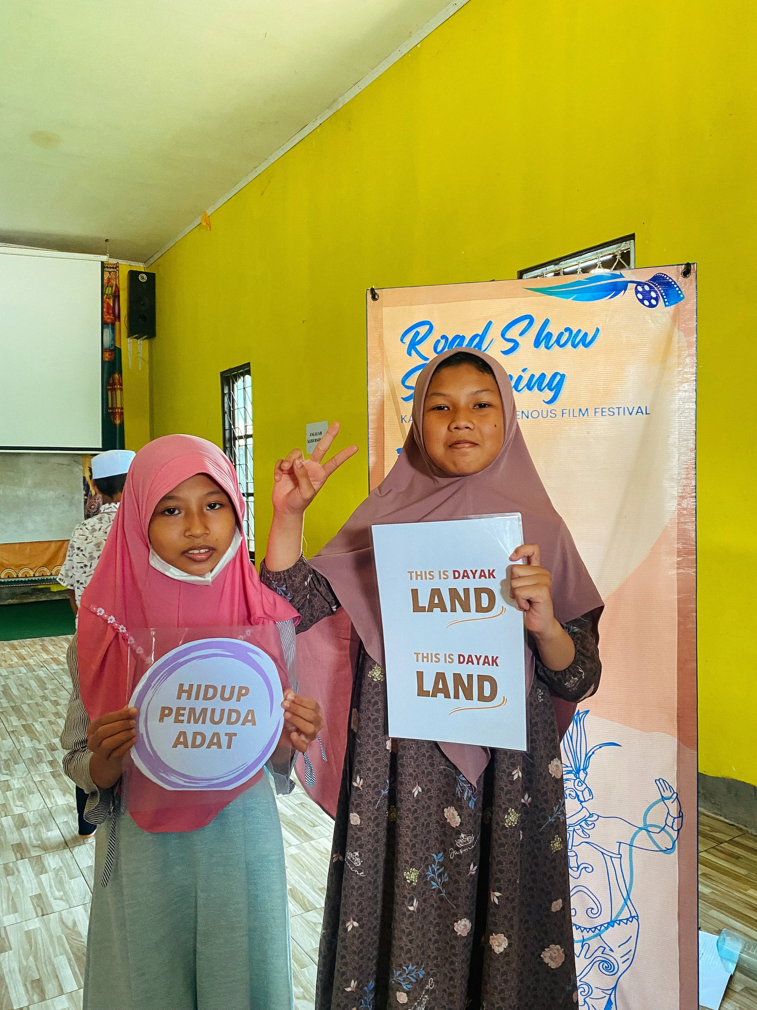 KALIMANTAN ROADSHOW FILM FESTIVAL