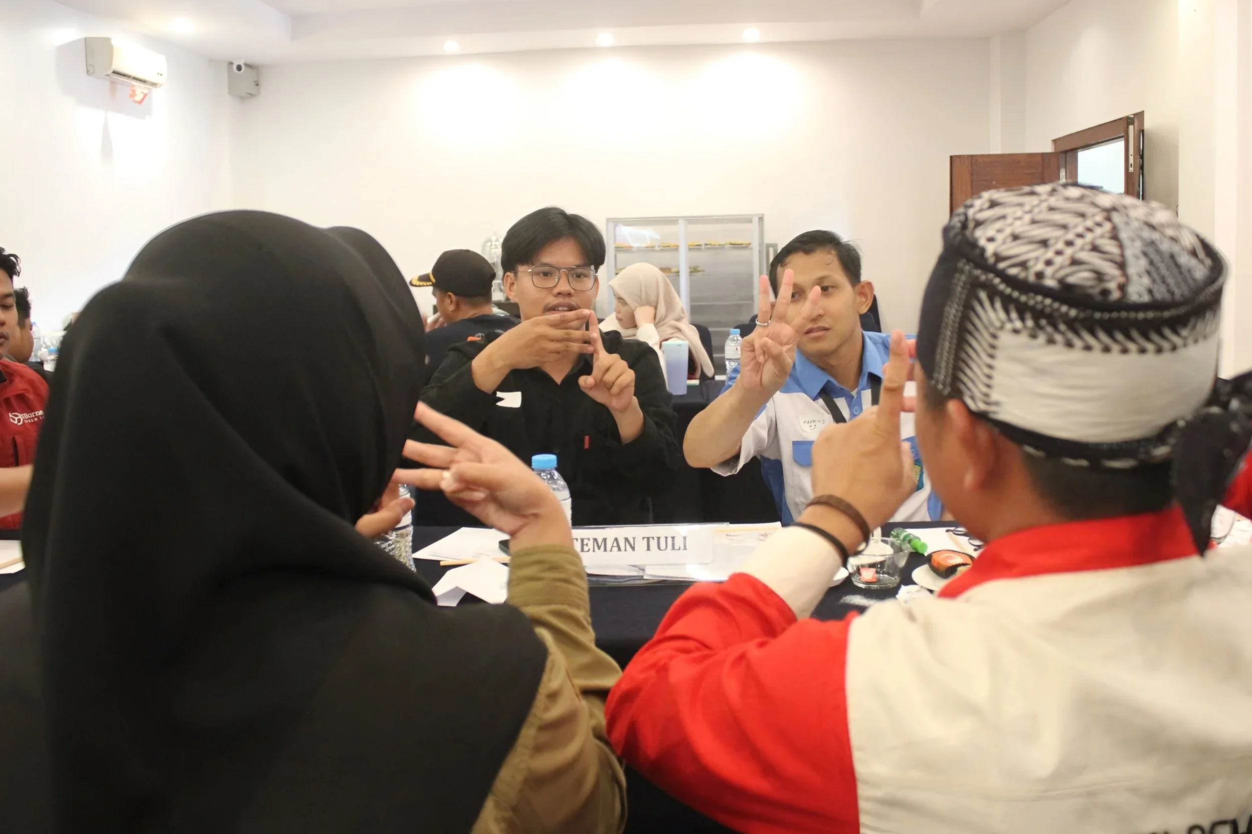 Indigenous Communities and Persons with Disabilities Weave Collaboration for a More Inclusive South Kalimantan