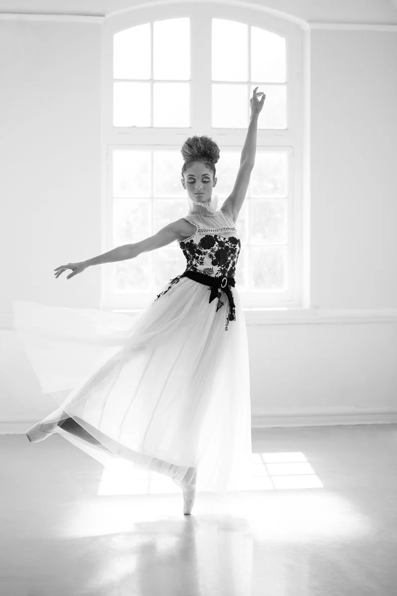 En-Pointe-Georgette-Magazine-1.jpg