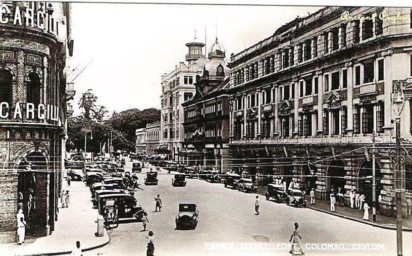 Cargills Building and Prince Street.
The heart of Colombo!
#heartofcolombo #lovecolombo #beginning #tour #colombowalks #princestreet #fort #cargillsbuilding