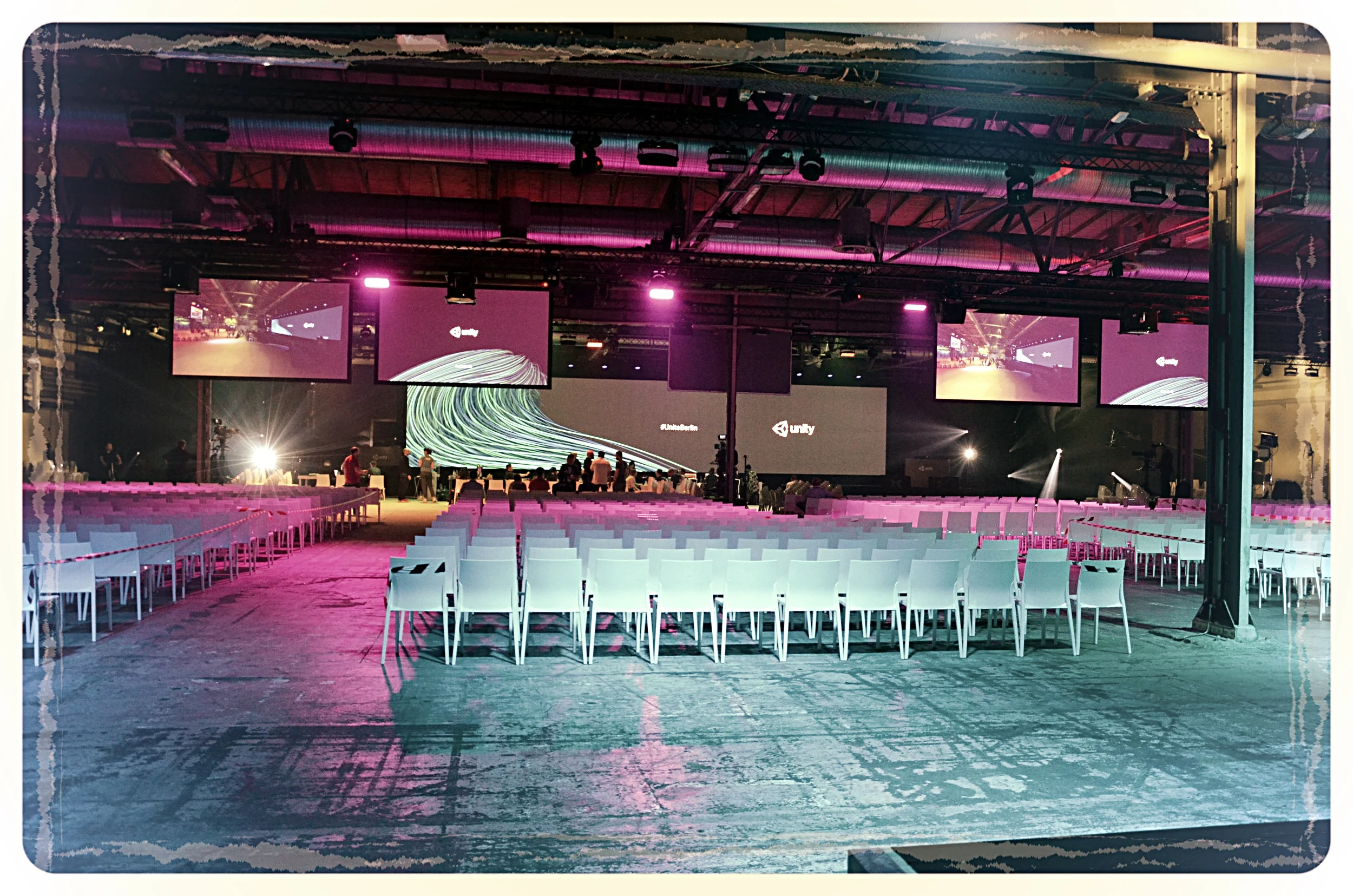 Station Berlin Set Up