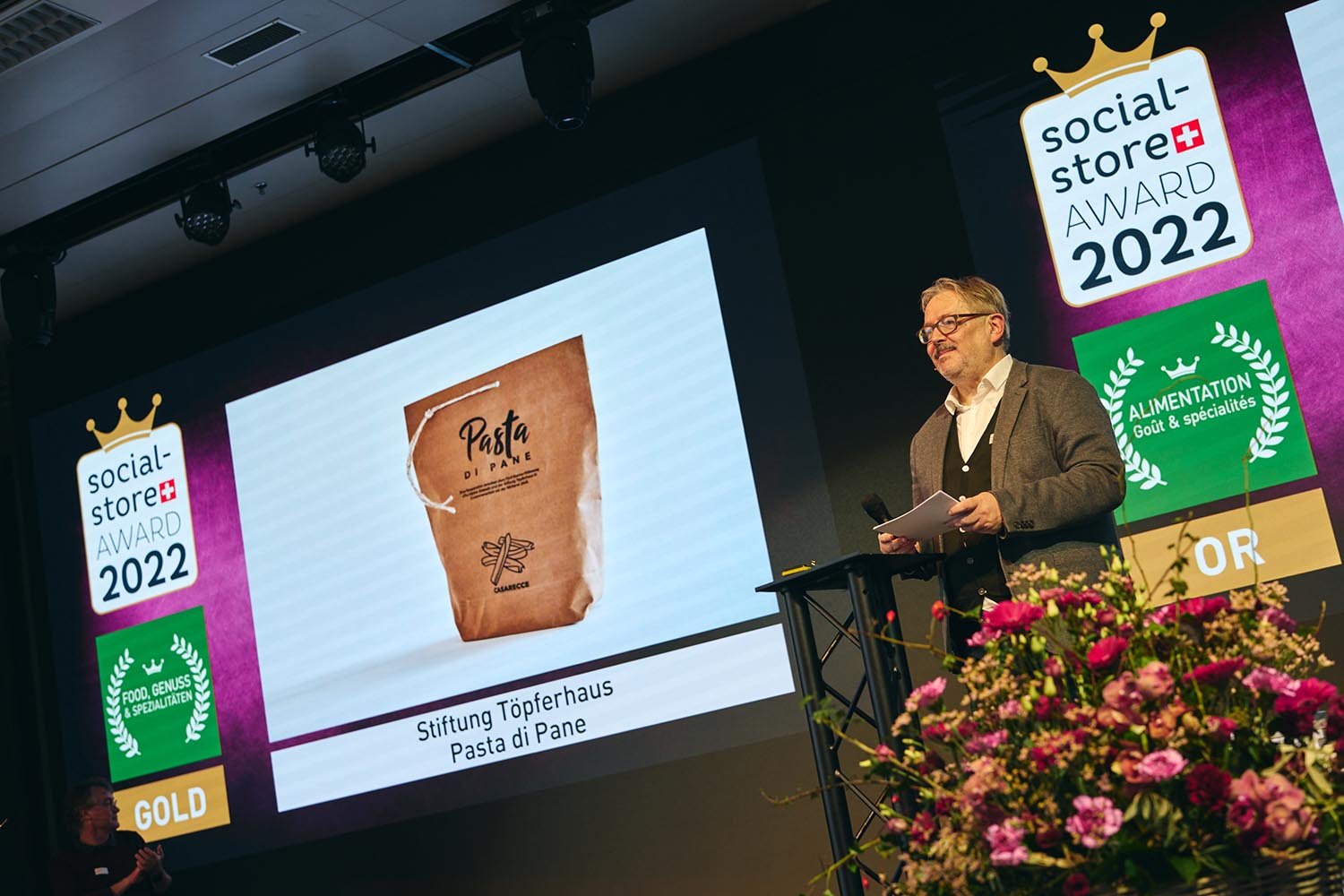 Socialstore Award 2022_Gold Food.jpg