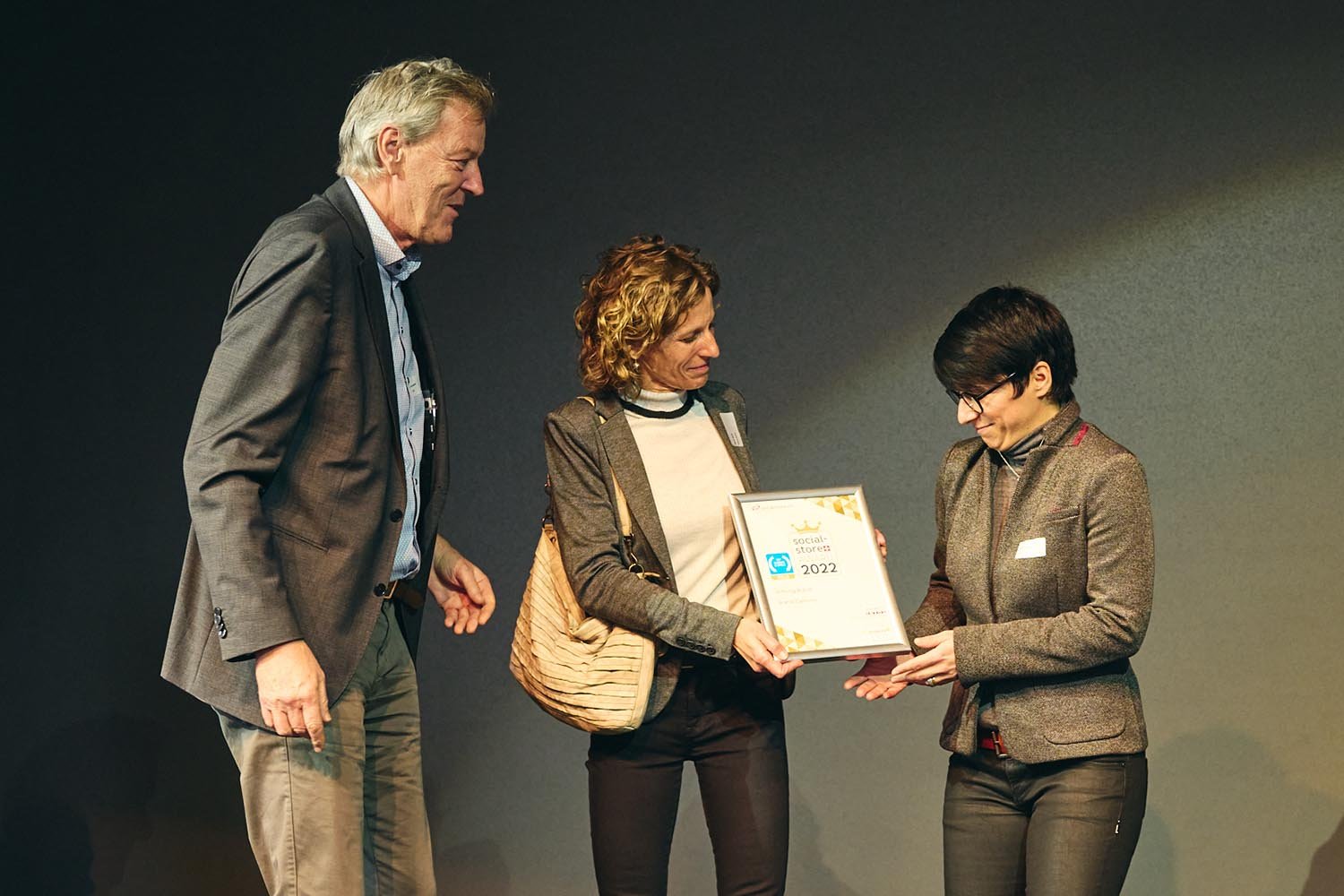 Socialstore Award 2022_Karin Strik Hélène Charvaz.jpg