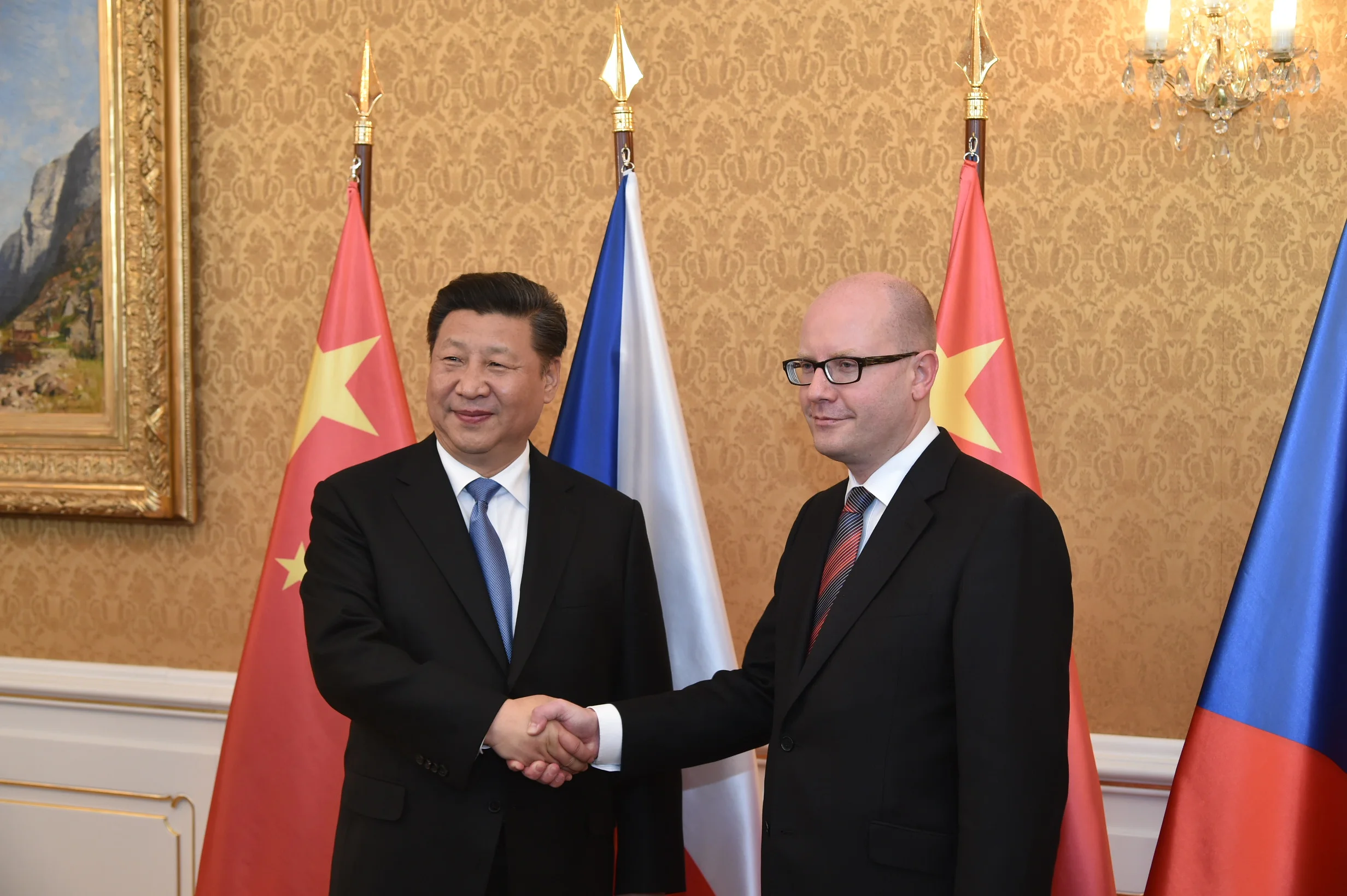 Demonstrujący przeciwko chińskiemu reżimowi skarżą się na działania policji