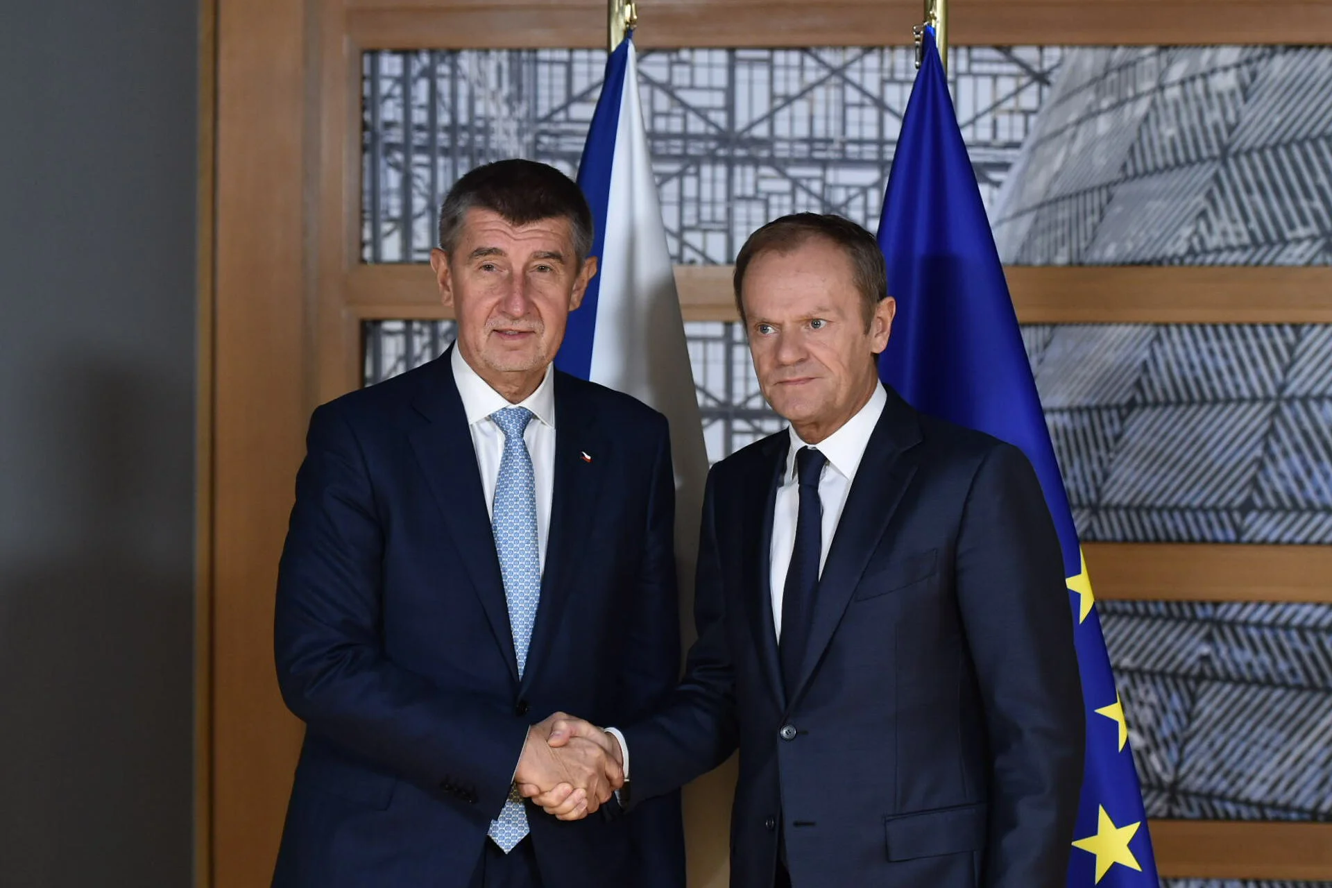 Premier Babiš nie zamierza ustąpić ze stanowiska