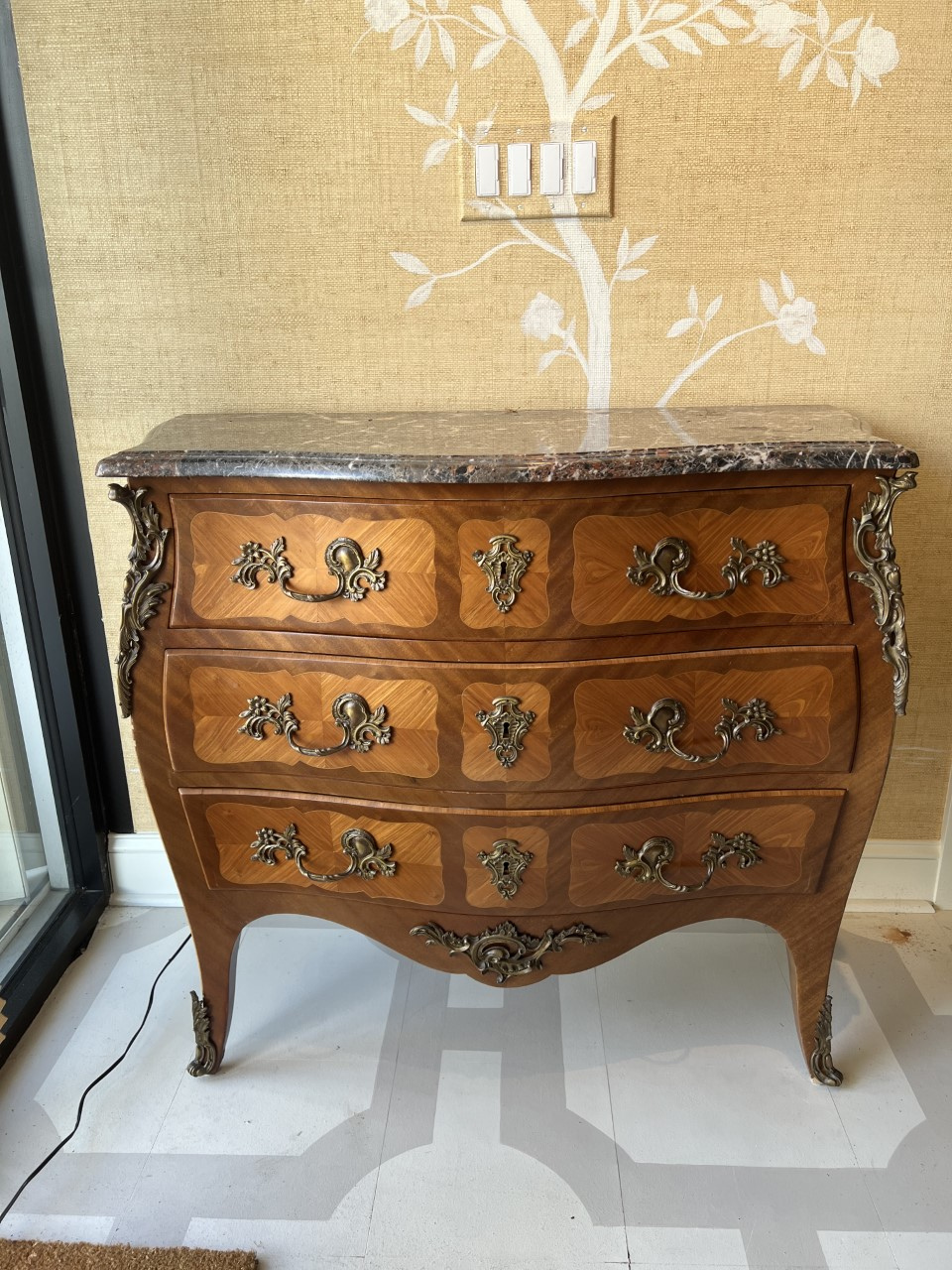 Marble Top Bombe 1.png