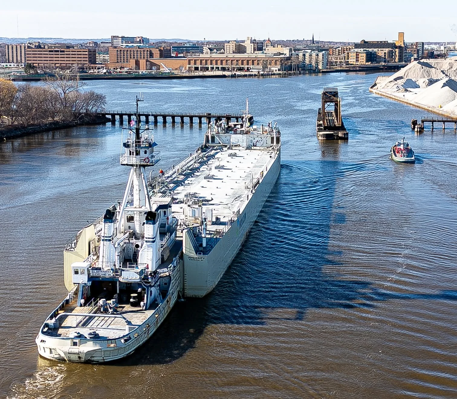 Integrity with Tug GL Ostrander