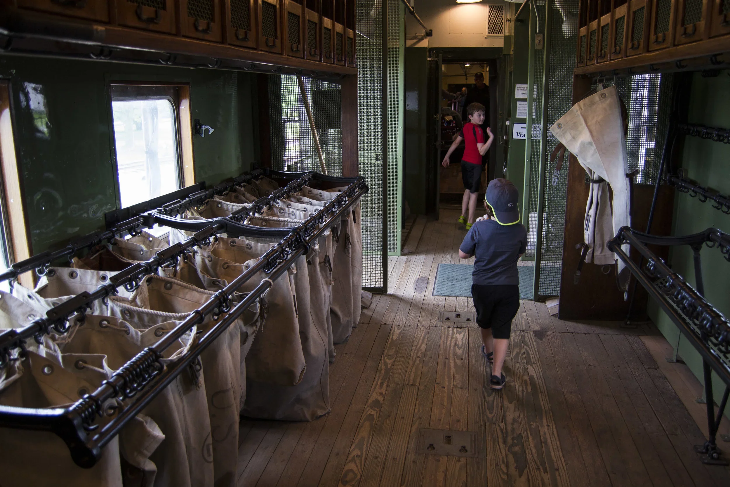 Train_12.webp