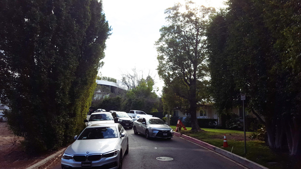 Stradella Rd illegal closure 600.jpg