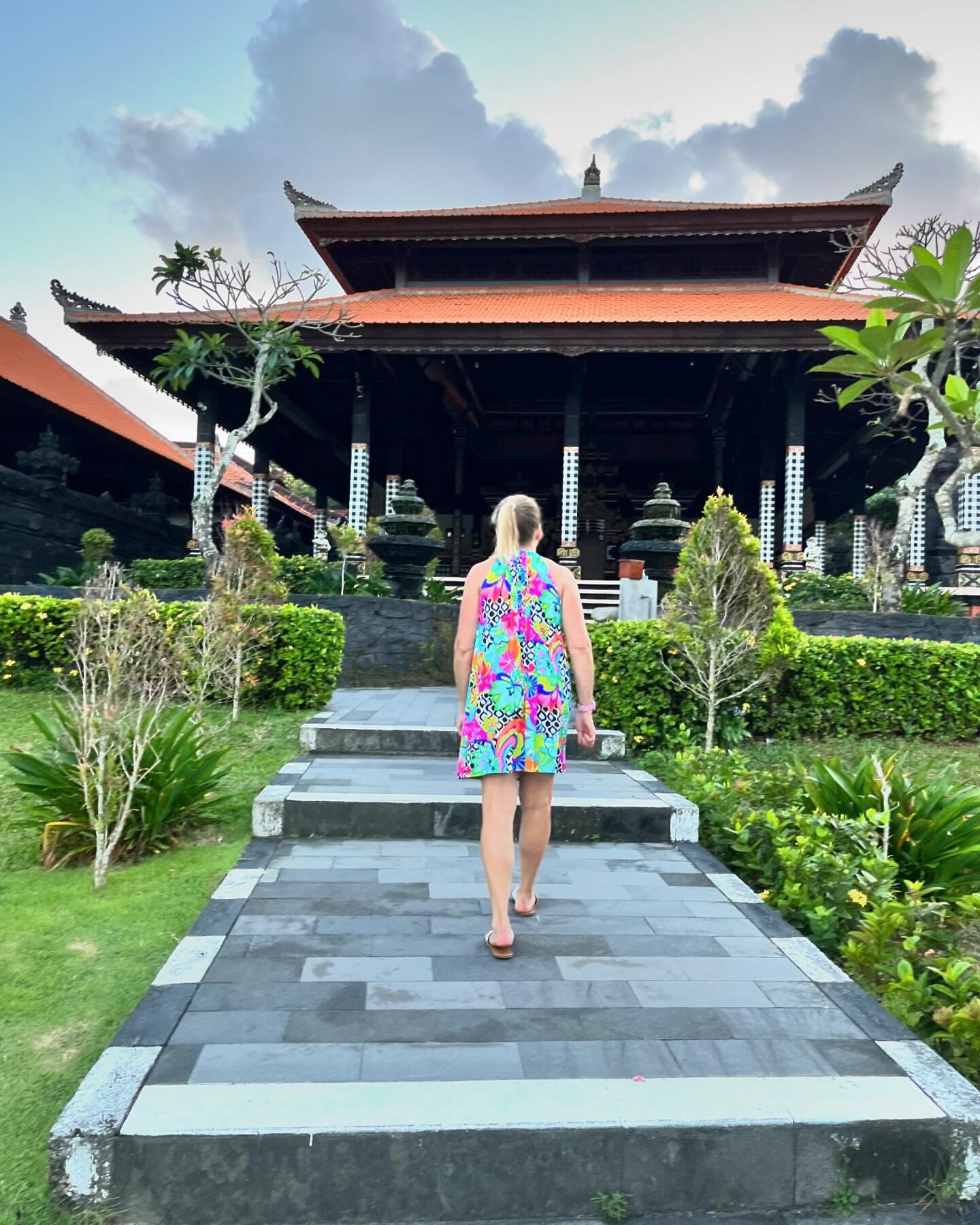 &ldquo;You must do the thing you think you cannot do&rdquo; &ndash; Eleanor Roosevelt

Photo taken last summer in Canggu, Bali. Chelle Summer La Palma dress made with a Trina Turk print.

#inspire #inspiration #eleanorroosevelt #inspirationalquotes #