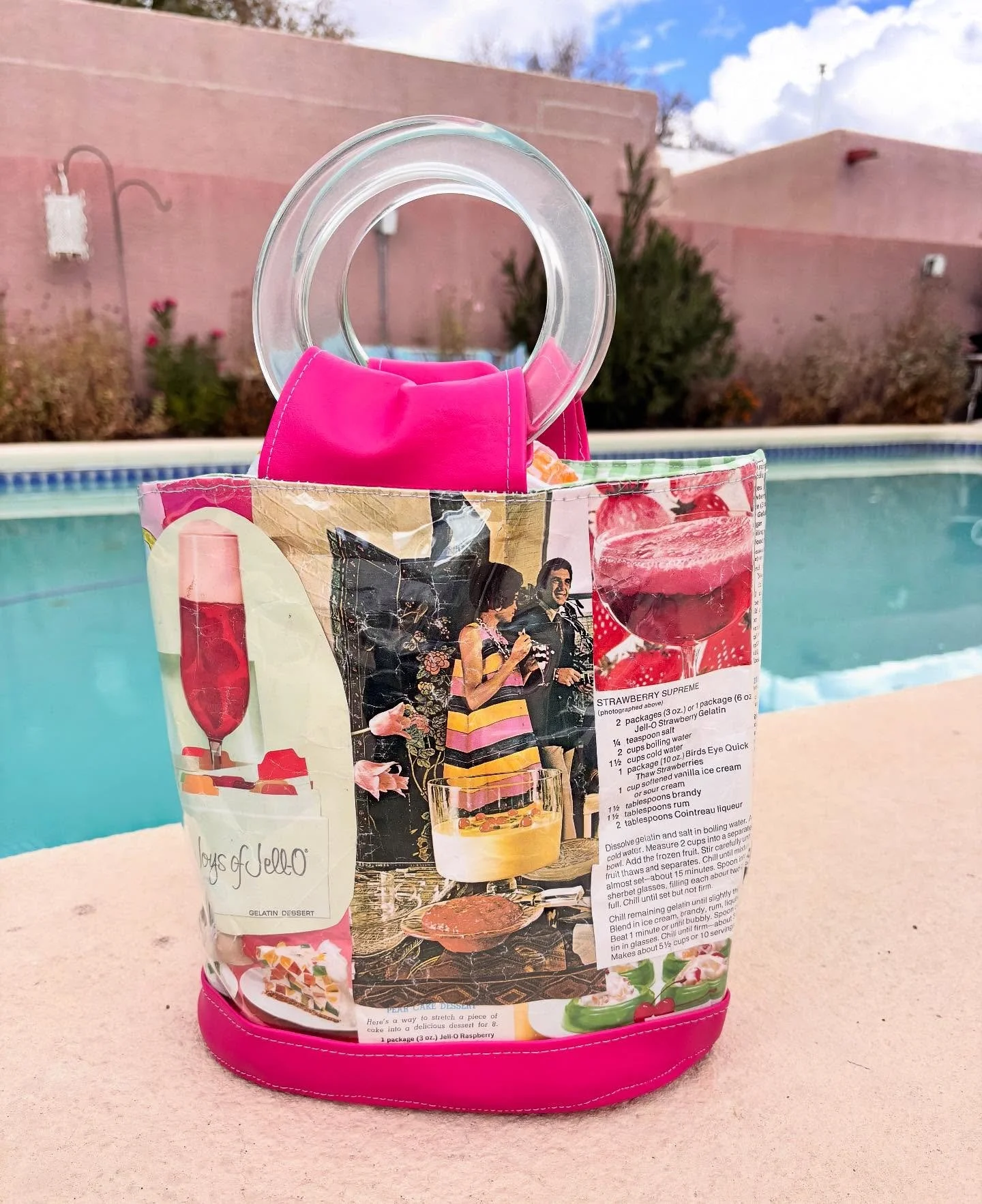 Jello is back- and just in time for the holidays! Find it in the boutique at www.chellesummer.com. #mystyle

#handmade #handbag #jello #chellesummer #chellesummerstyle #boutique #boutiqueshopping #boutiquestyle #vintagestyle