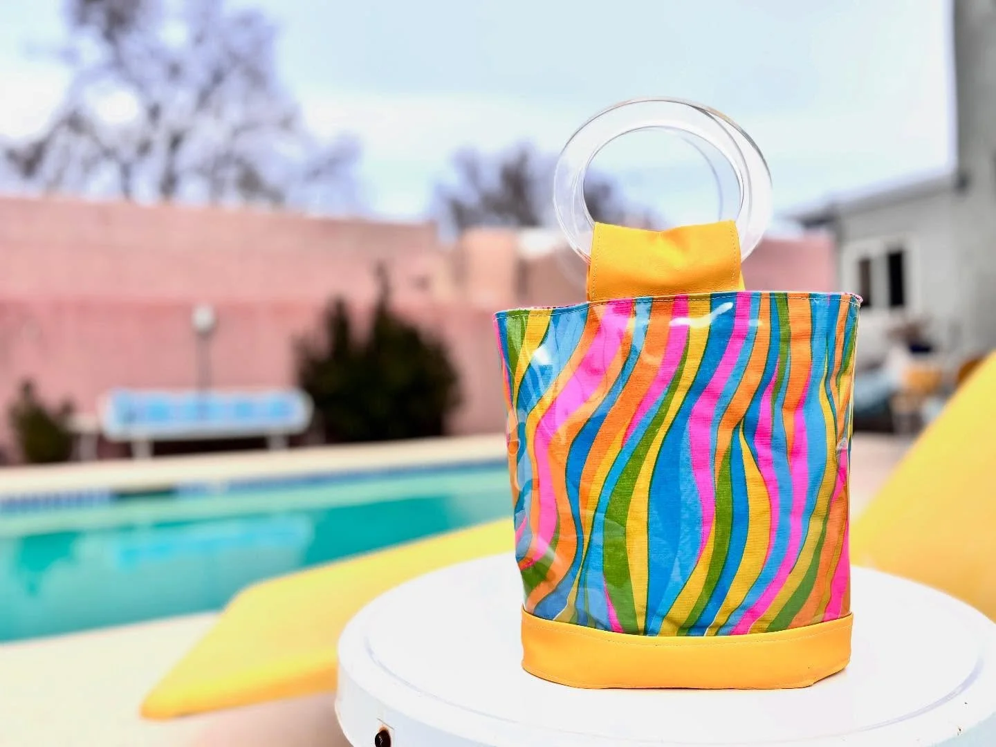 Burst of vintage color. Find it at www.chellesummer.com. #chellesummerstyle

#chellesummer #mystyle #vintagestyle #boutique #boutiquestyle #handmade #handbag@