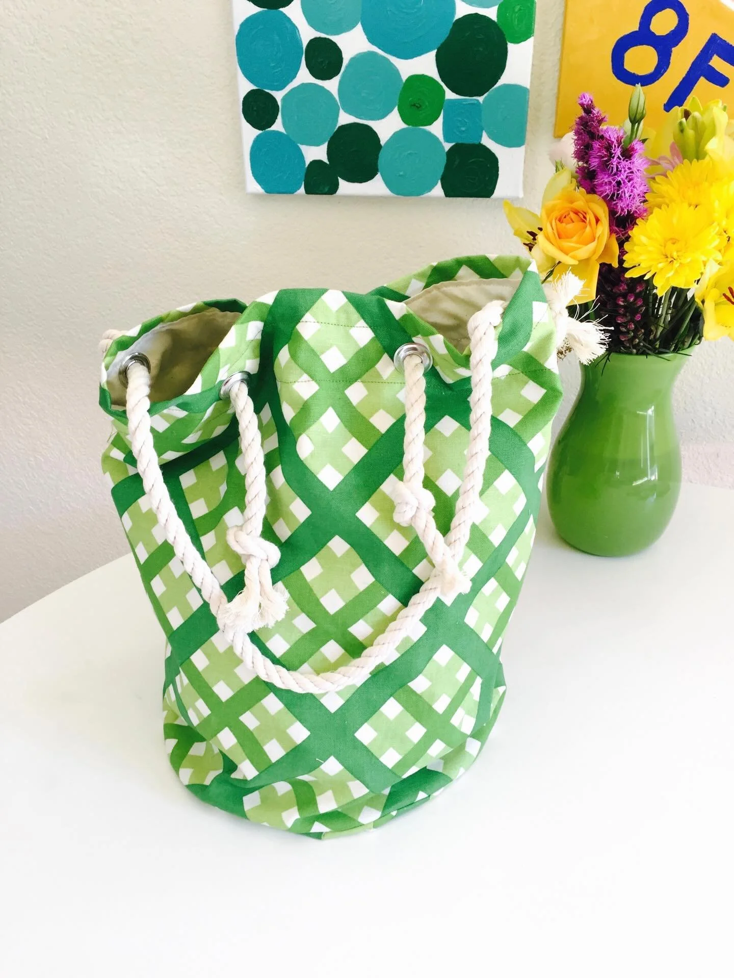#TBT to summer 2015, the third bucket bag that I made when I started Chelle Summer (before it was named Chelle Summer). It was the first tall one and the 1970s fabric came from the largest house in Albuquerque. It has nine bedrooms and the woman was 