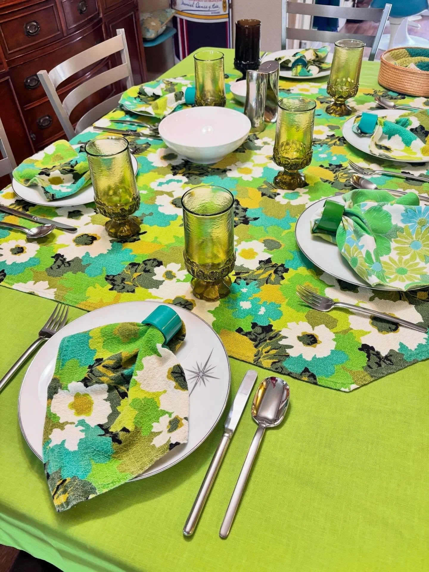 Friday night dinner party! Food photos coming tomorrow. 

#home #mystyle #vintagestyle #dinnerparty #vintagefinds