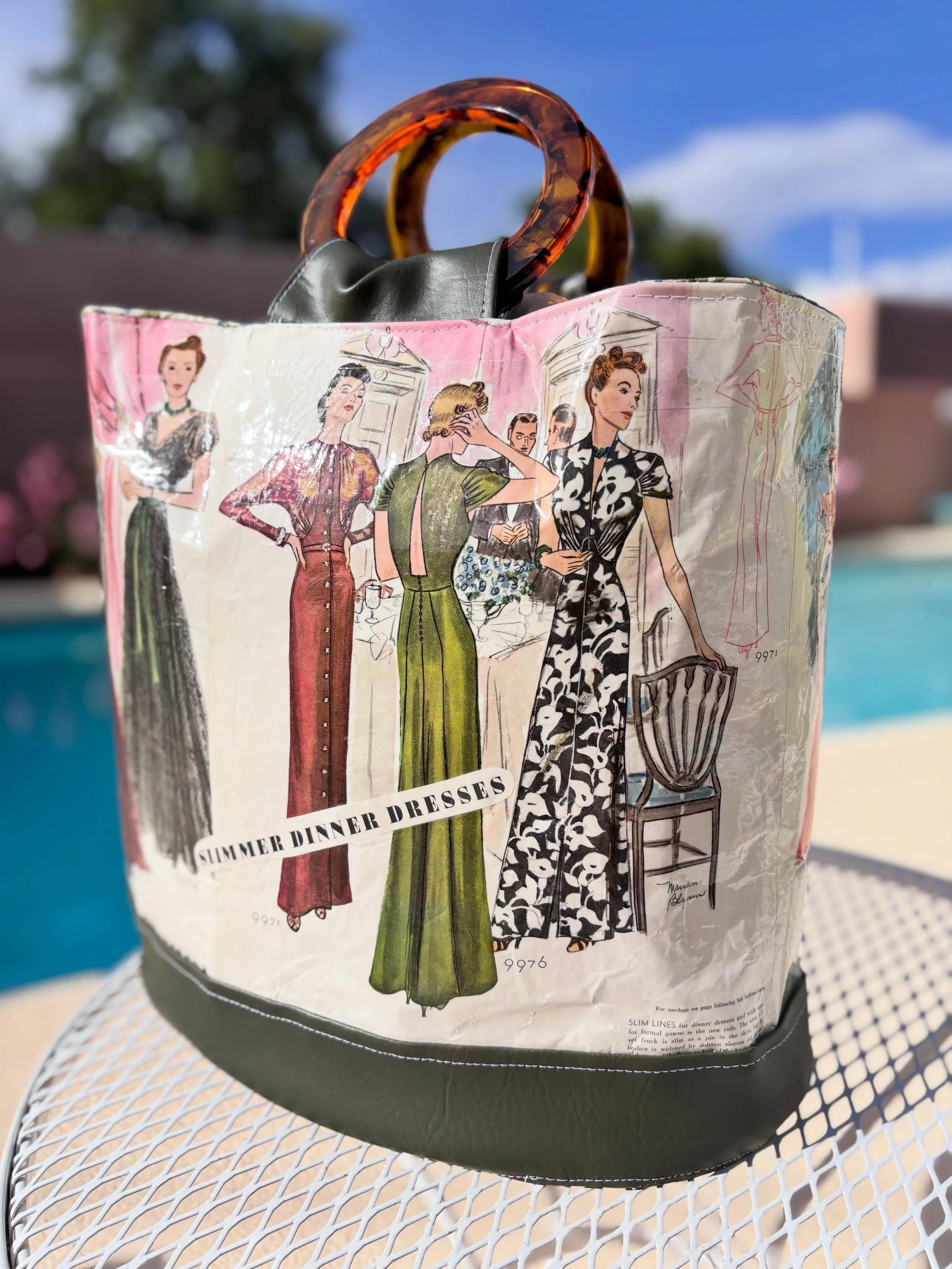 New Chelle Summer Take Everywhere Bag created from 1940s McCall&rsquo;s magazines pages (I used vinyl heat fuse to protect the pages from breaking and preserve them as a bag to be taken out in the world). Find them at www.chellesummer.com. #vintagest
