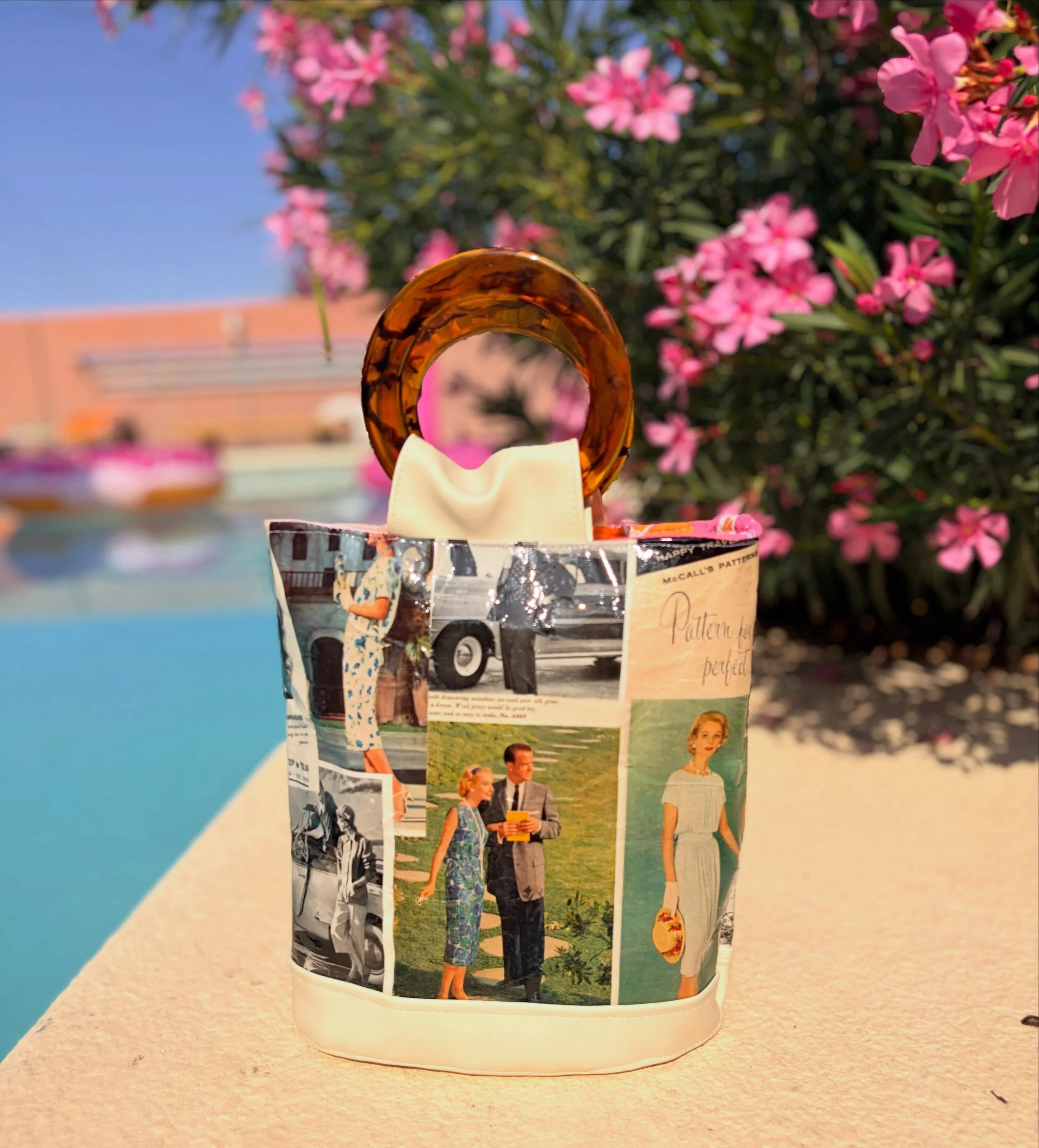 The nostalgia of vintage travel wrapped up into a Chelle Summer handbag. Find it in the boutique at www.chellesummer.com. #vintagetravelgraphics

#chellesummer #handmade #handbag #vintagestyle@