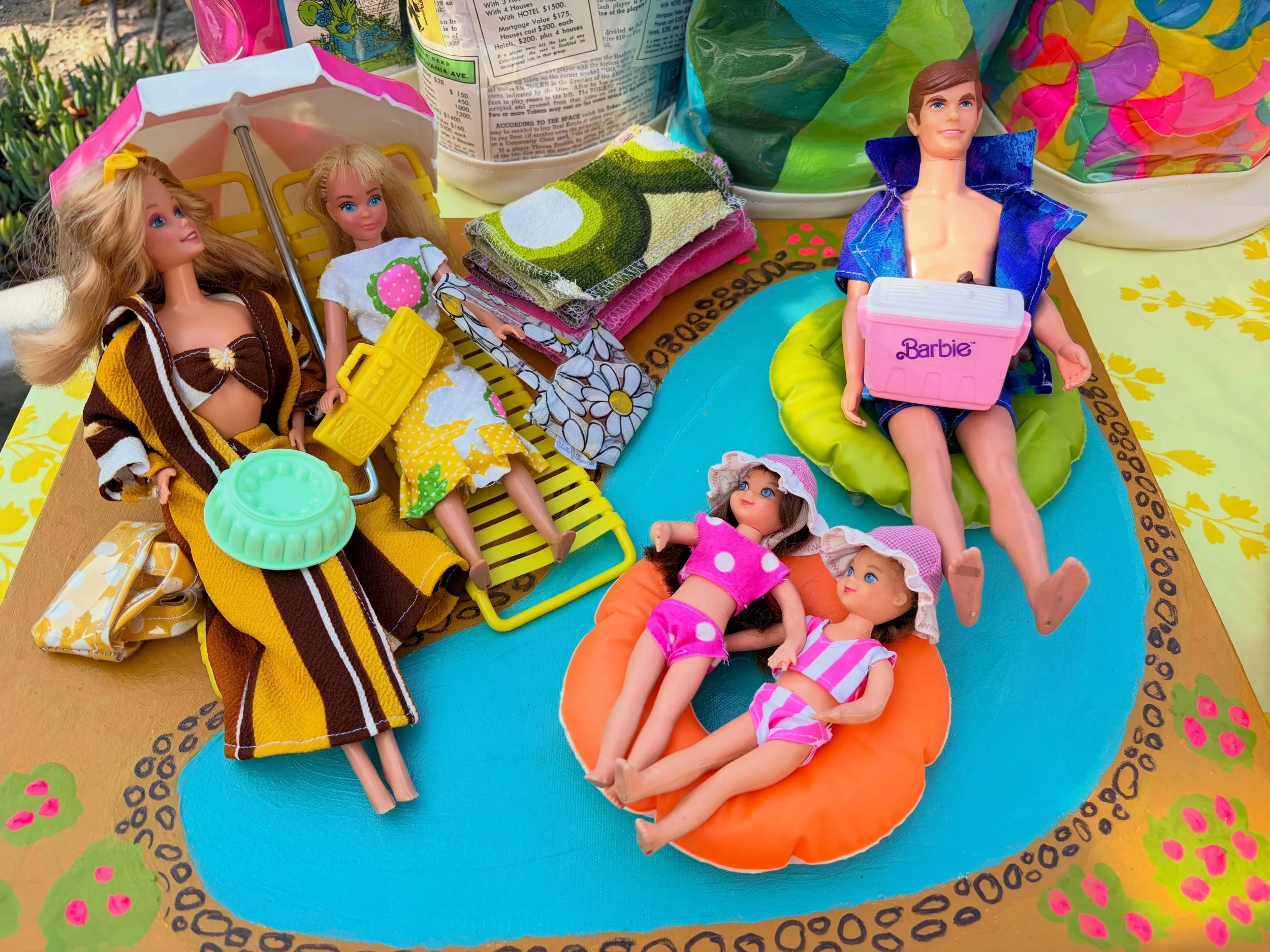 The Barbie family at Sunday&rsquo;s @redo_market in Dana Point. Daphne from Knoxville has been reunited with her long-lost love Carl and they &ldquo;borrowed&rdquo; a Skipper and two Tuttis from her Barbie sisters for the weekend. Being a Southern gi