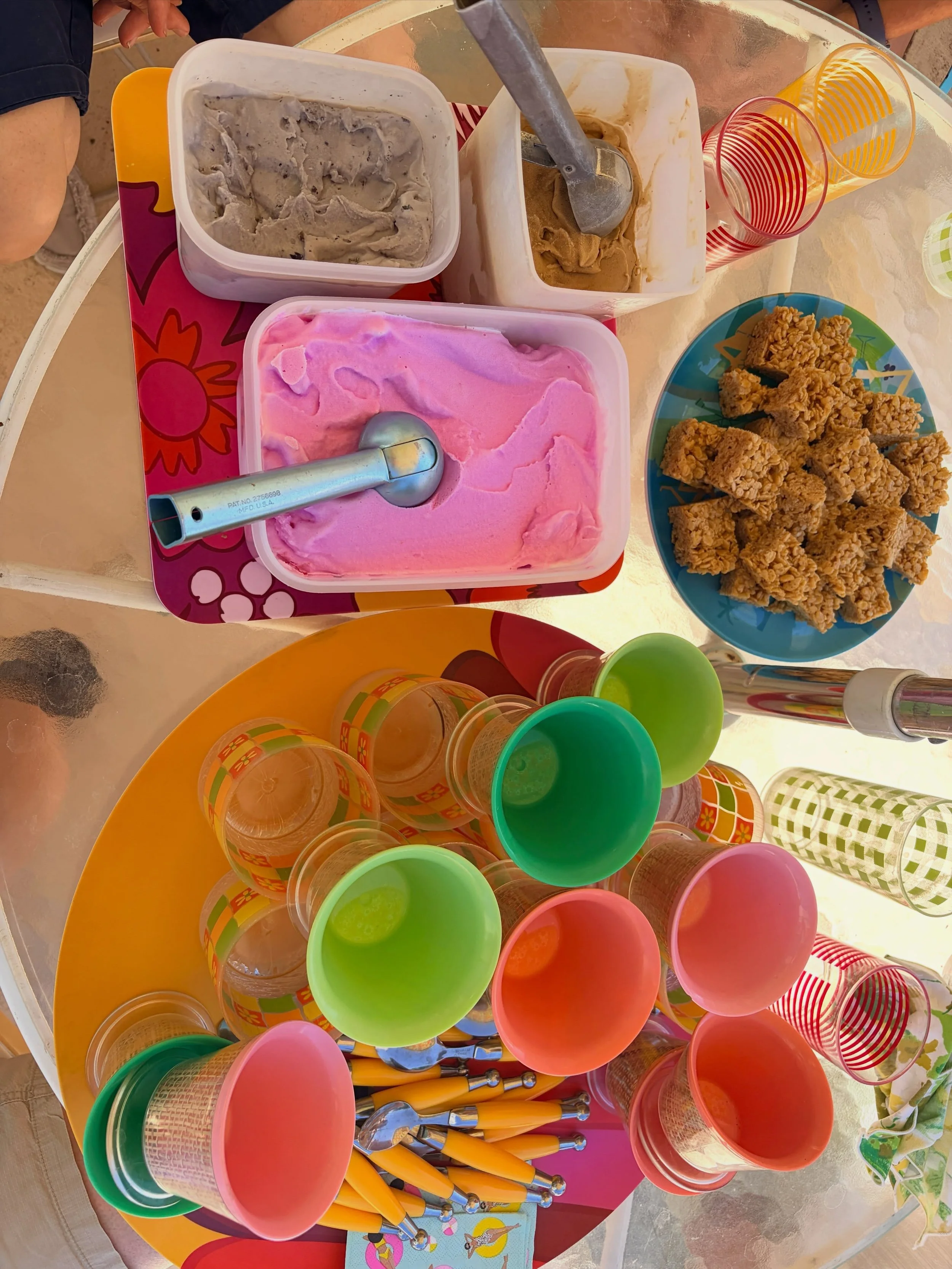 There&rsquo;s nothing better than rounding up a group of friends for a poolside party. I made bread (red chile, regular, and garlic dill), prickly pear cactus lemonade, and for dessert&ndash; coffee, prickly pear, and blueberry ice creams with tahini