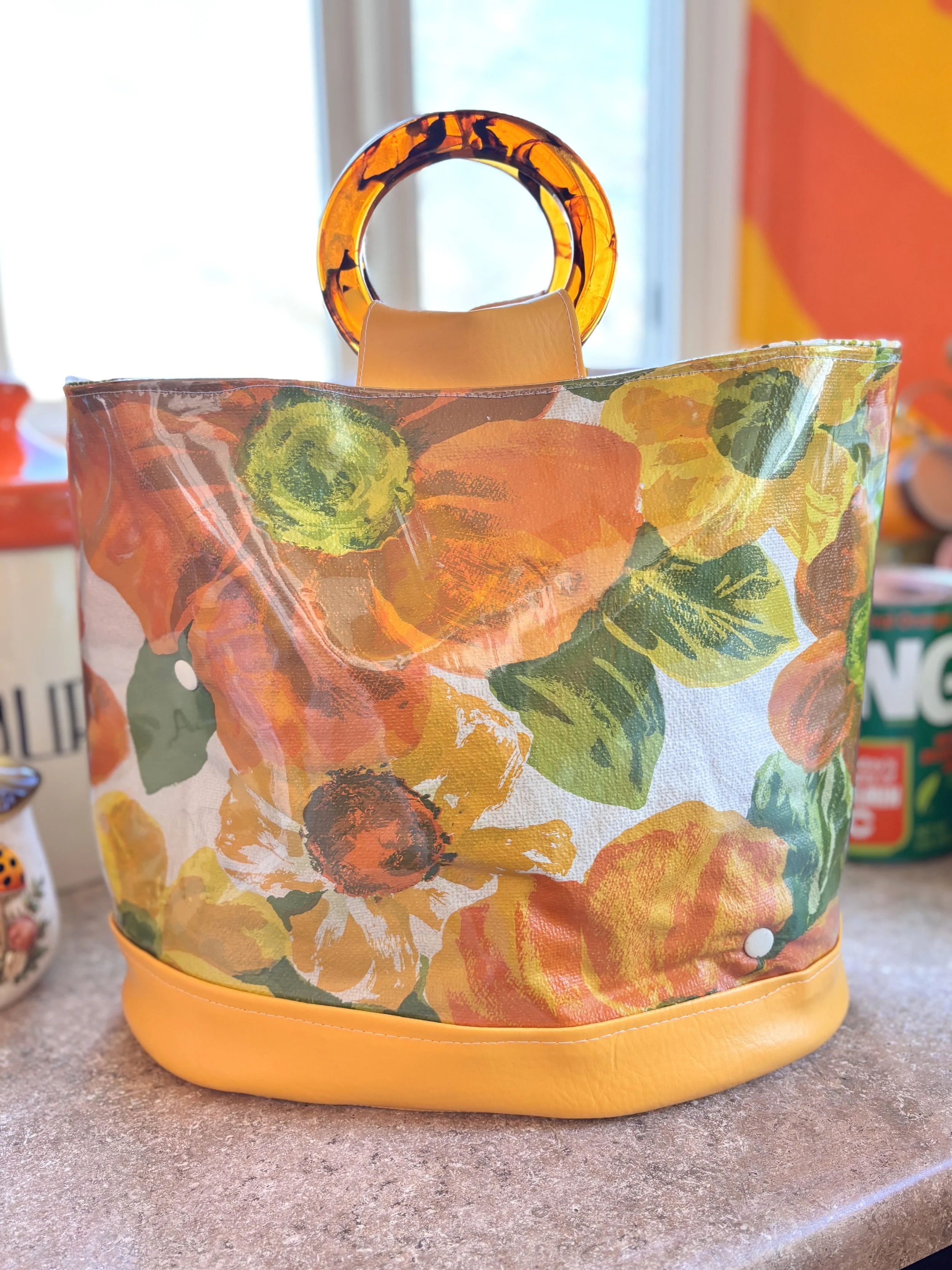 Vintage Summer Backyard Take Everywhere Bag