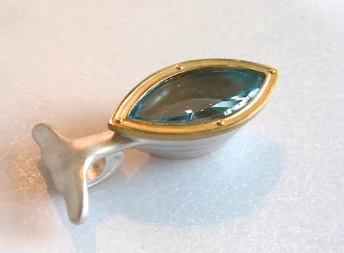 Pendant-WhaleBoat-w-Aquamarine.jpg