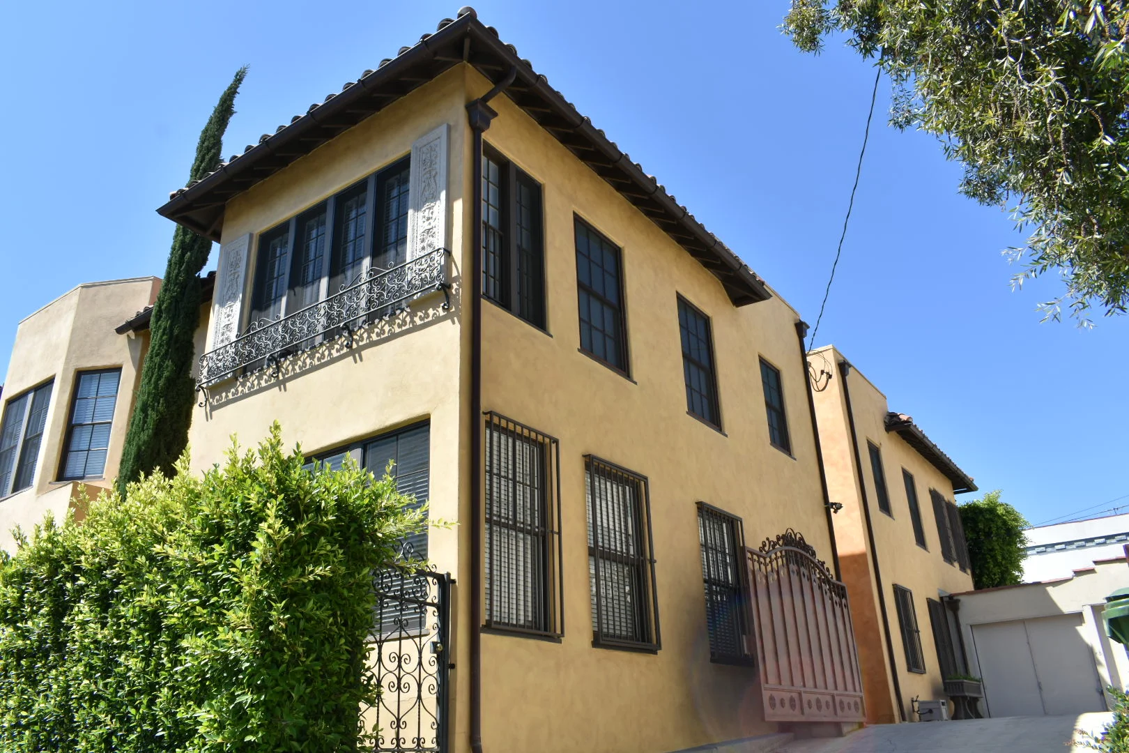 Windsor_Exterior 2 - Copy.JPG