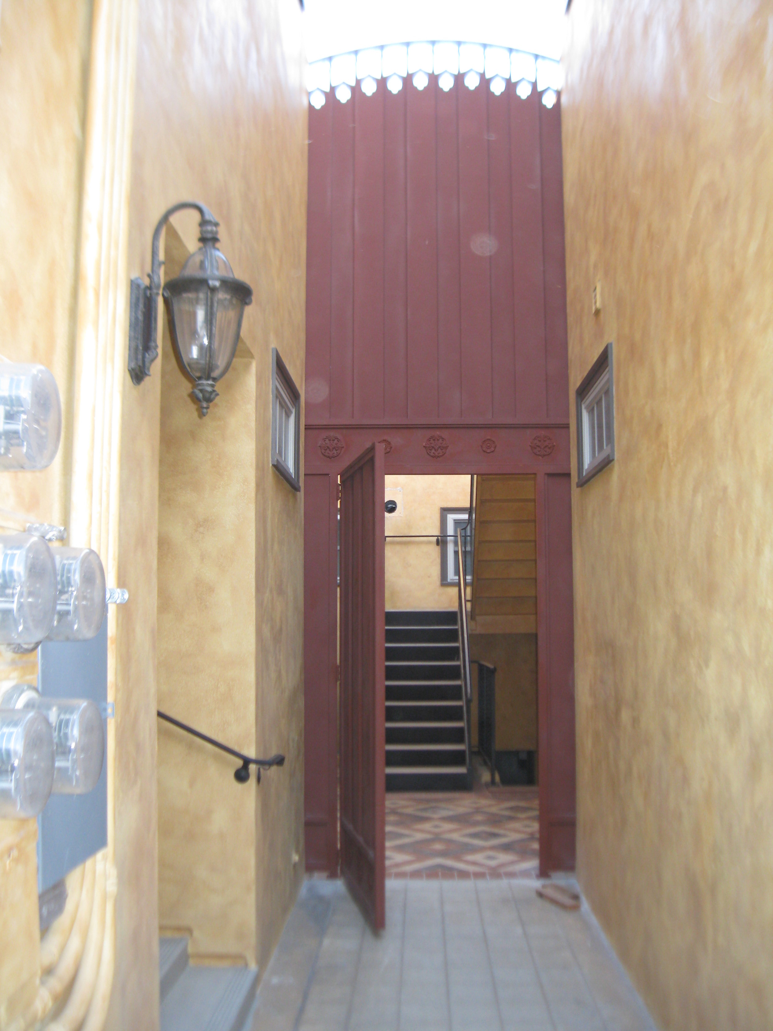 Windsor_Exterior Gate - Copy.JPG