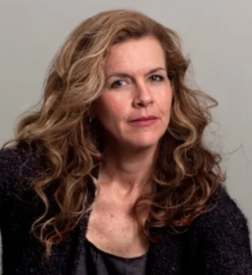 Cynthia Stoldt Cynthia joined the GFI Board in December 2015 and is CEO of executive search firm Aherne Executive Search LLC. She brings thirty years of global talent acquisition, marketing and sales experience from Estee Lauder, Donna Karan International and L’Oreal.
