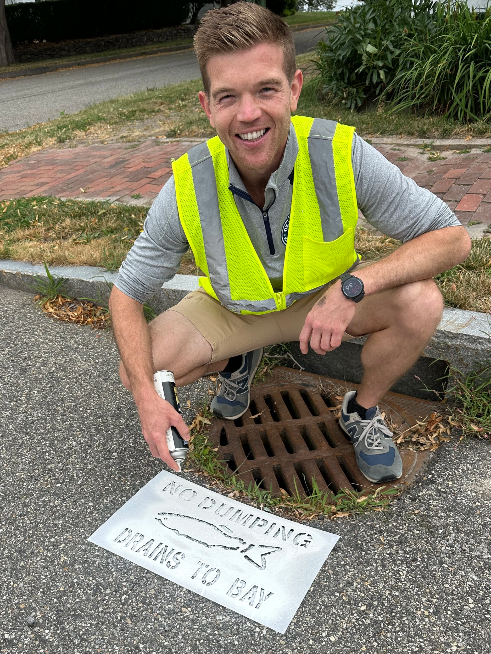 BCNA stencils 100 drains to help keep Casco Bay healthy