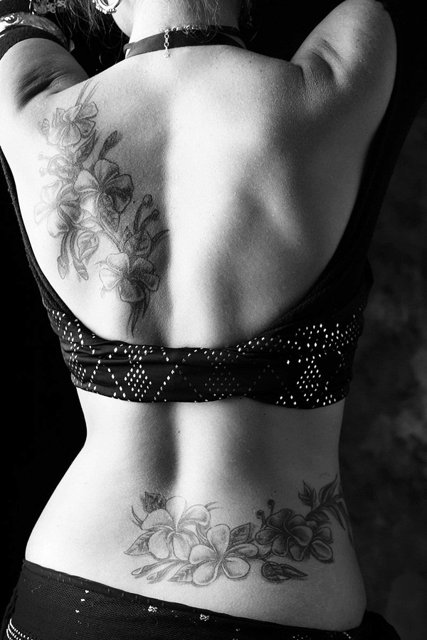 Lower-back-tattoo-designs-for-women12.jpg