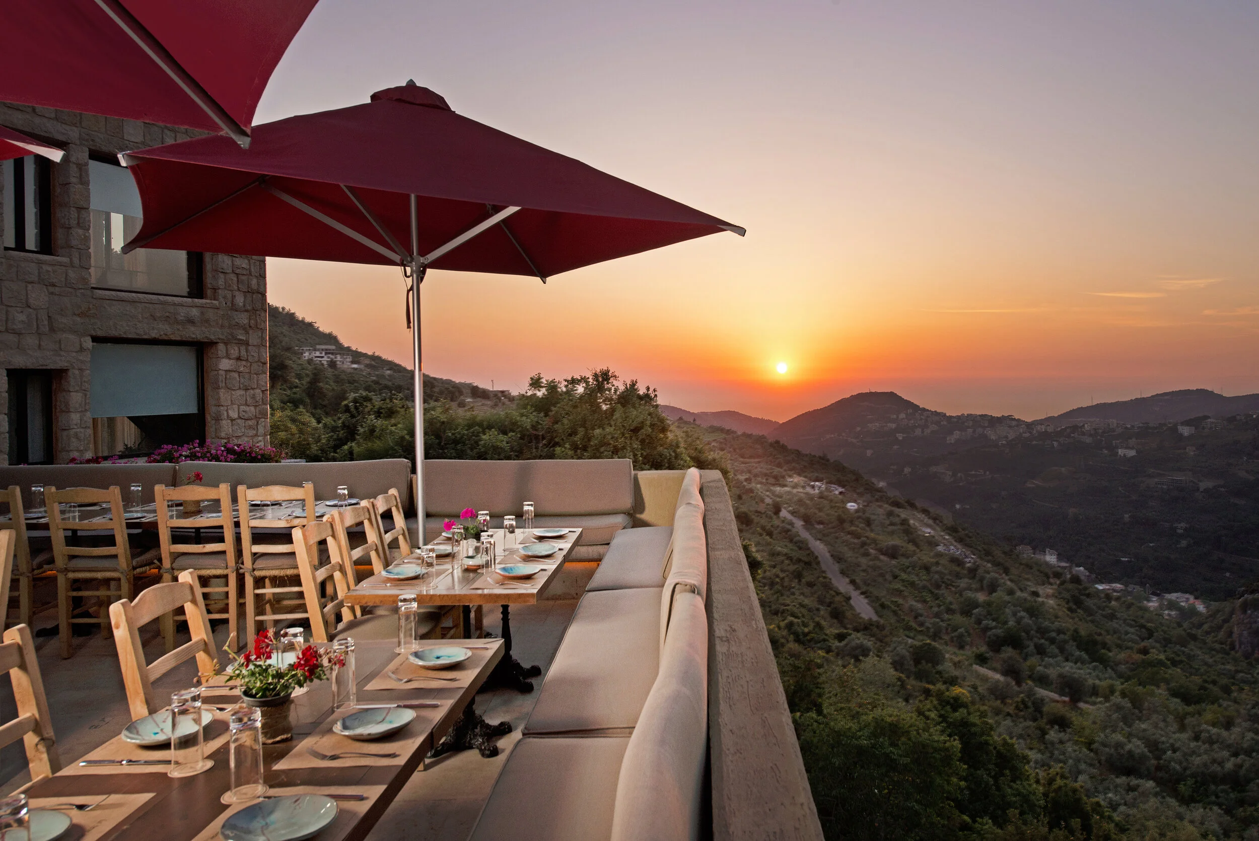 Restaurant-2.jpg