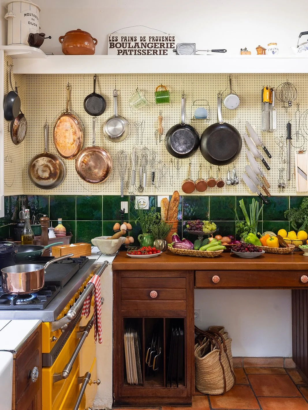 PROVENCE Slow Food &amp; Travel Retreat 🇫🇷 Come cook in Julia Child&rsquo;s kitchen with us!

Tucked into the French Countryside, surrounded by lavender fields, wineries and storybook villages, is La Pitchoune, the charming cottage where Julia and 