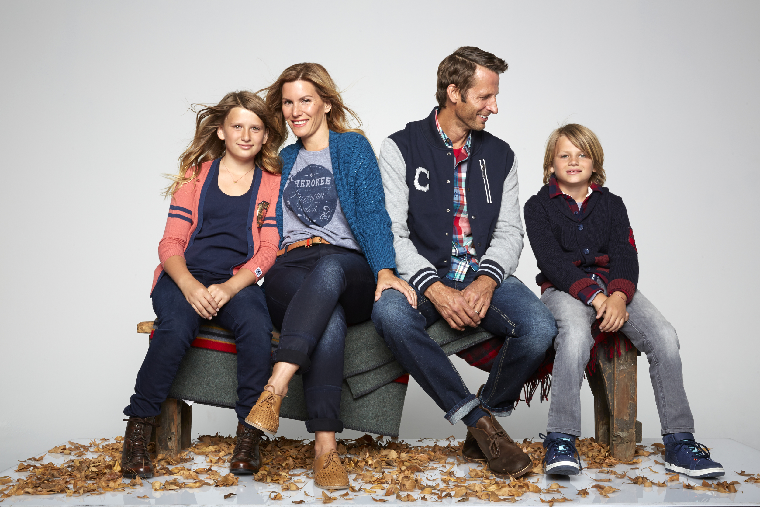 14_E_A_Cherokee_Family_shot_1023_.jpg