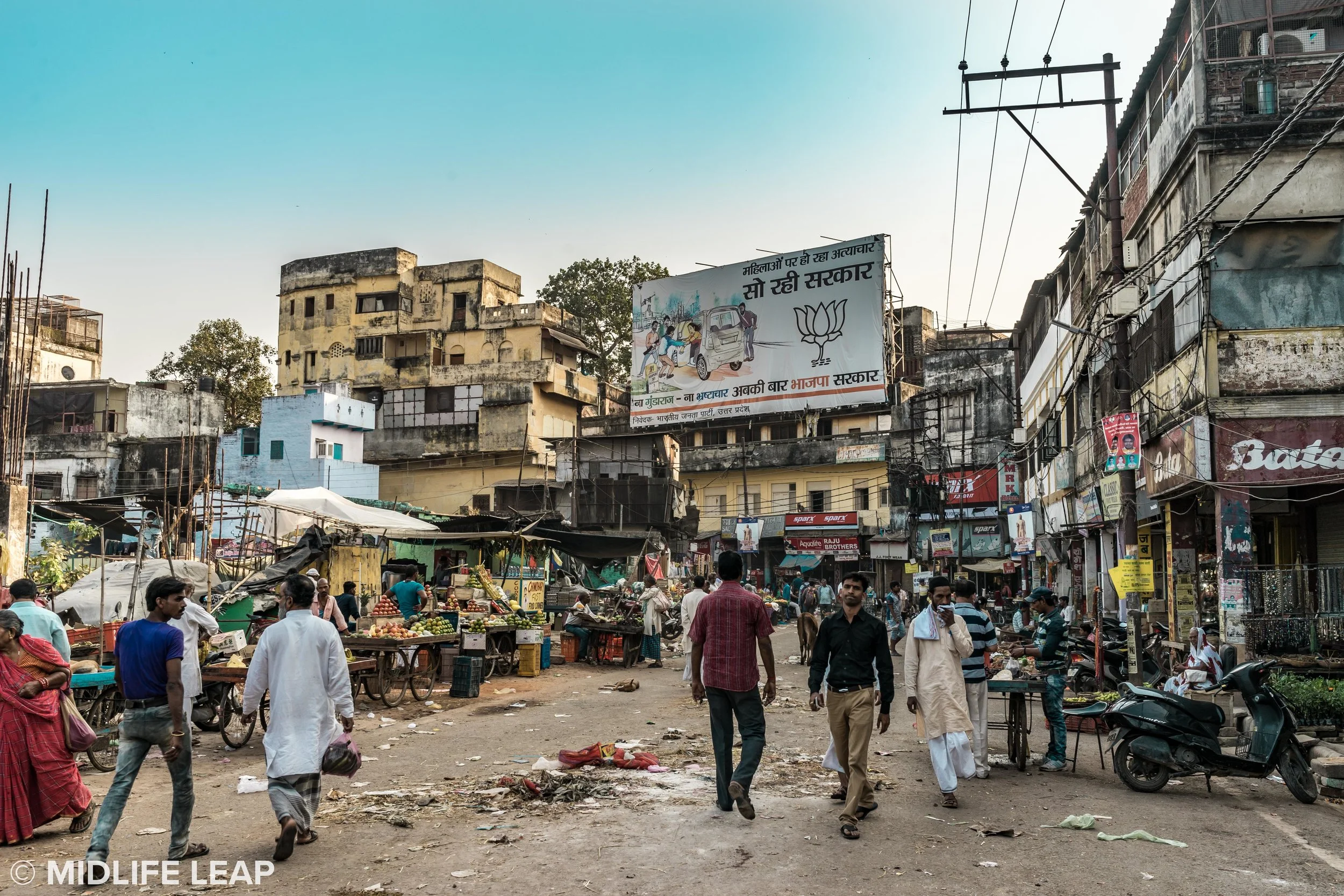 Varanasi: not suitable for rolling luggage