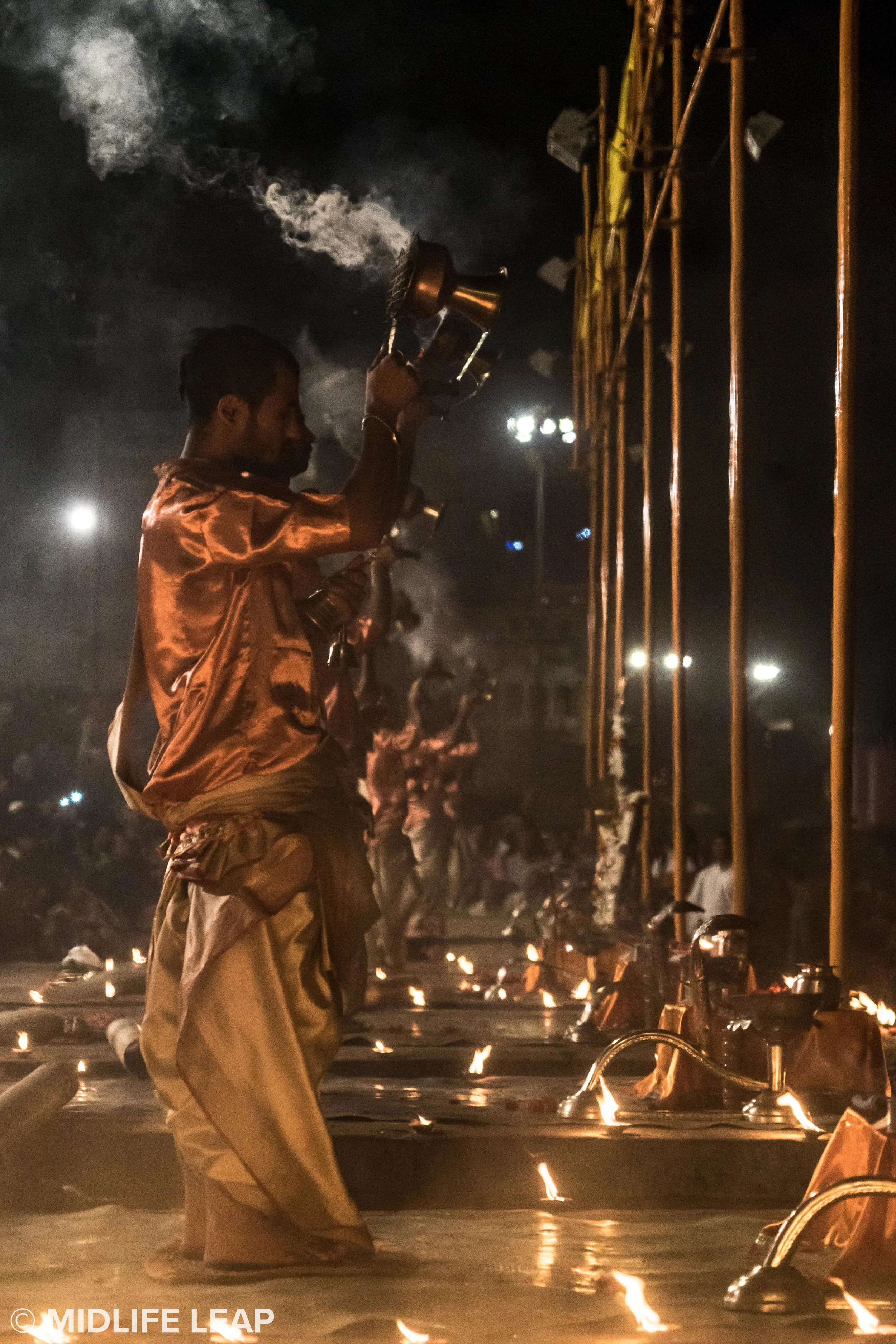 varanasi-ganges-ganga-aarti-puja.jpg