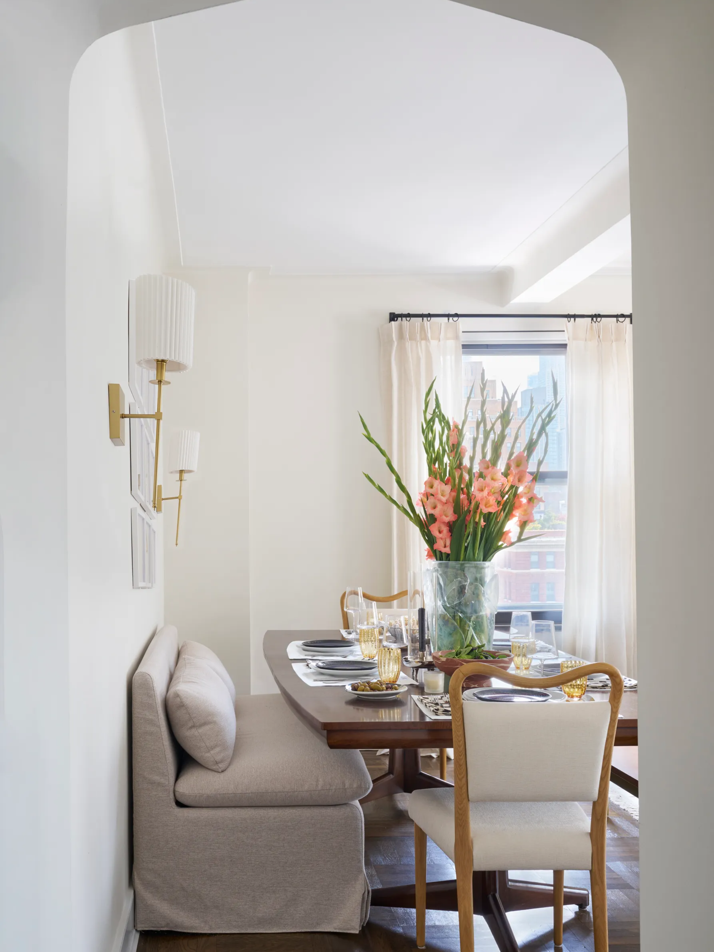 Architectural Digest - AD It Yourself, 17 Small Dining Room Ideas That Serve a Crowd