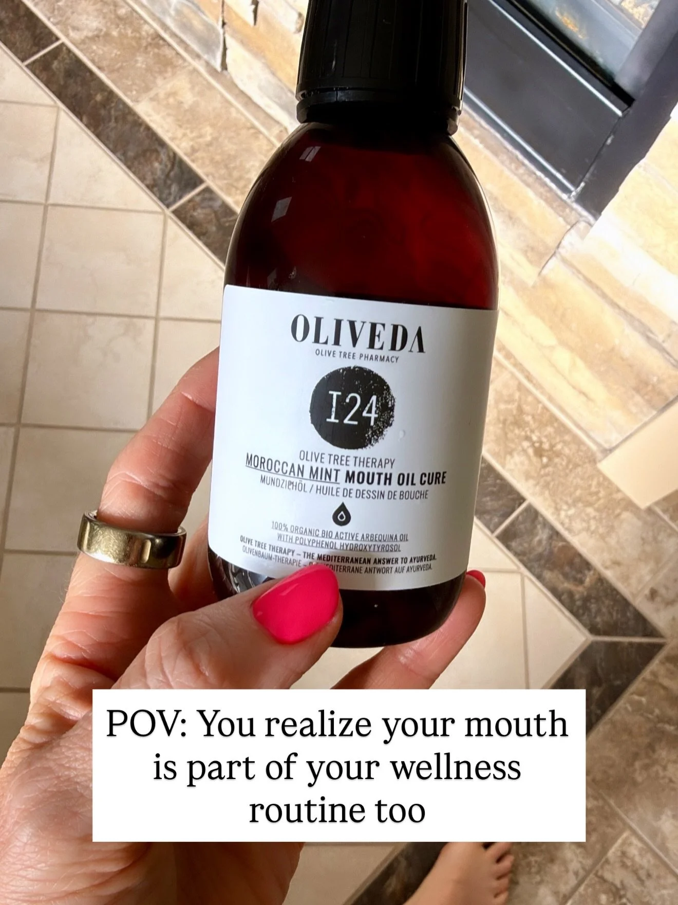 I used to think oil pulling was one of those &ldquo;extra&rdquo; wellness habits, until I actually tried it consistently. Now it&rsquo;s one of my favorite things to stack into my morning routine!

Most mornings, I sit in front of my red light for 10
