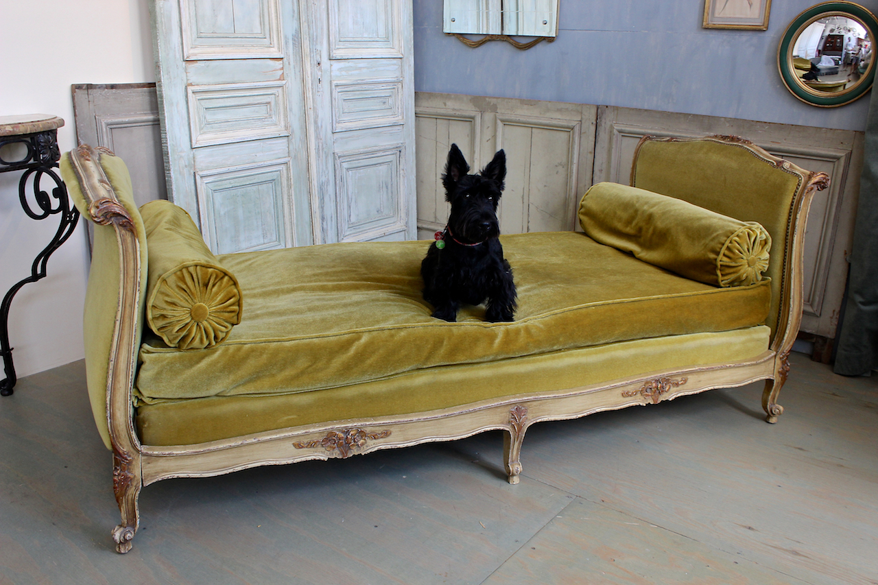French Early 20th Century Louis XV Style Daybed