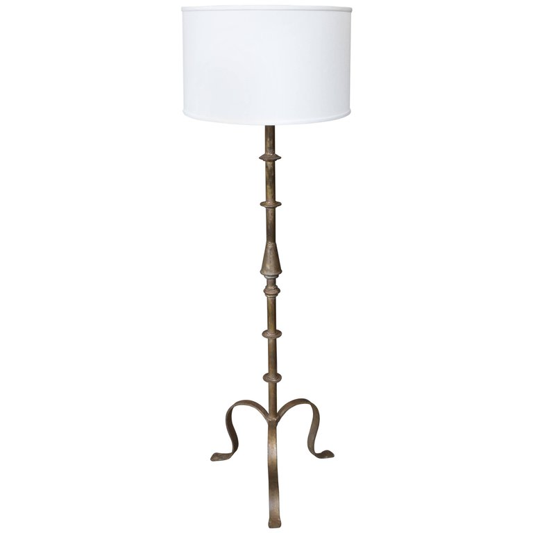 Spanish Wrought Iron Floor Lamp With Tripod Base 145 Antiques Spanish Wrought Iron Floor Lamp With, Rod Iron Floor Lamps