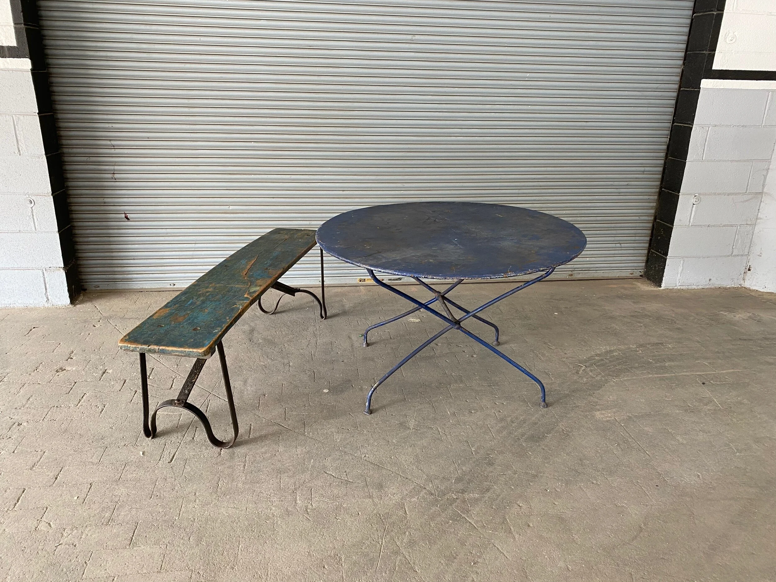 Large French Painted Iron Folding Garden Table  (G1101-01)