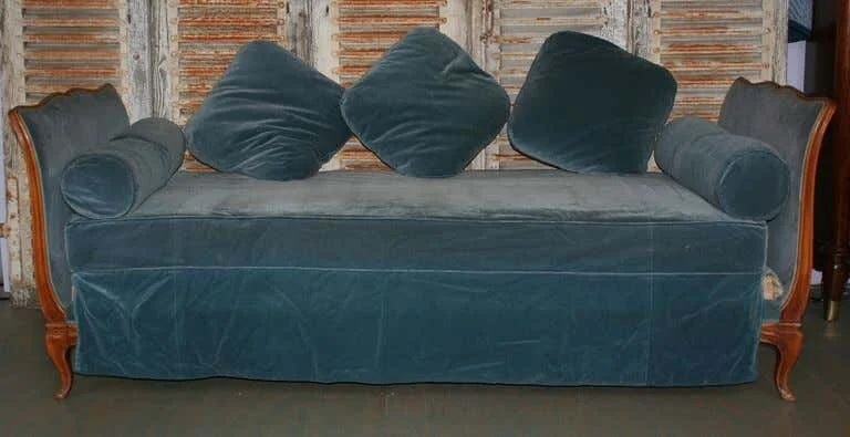 French Louis XV Style Daybed