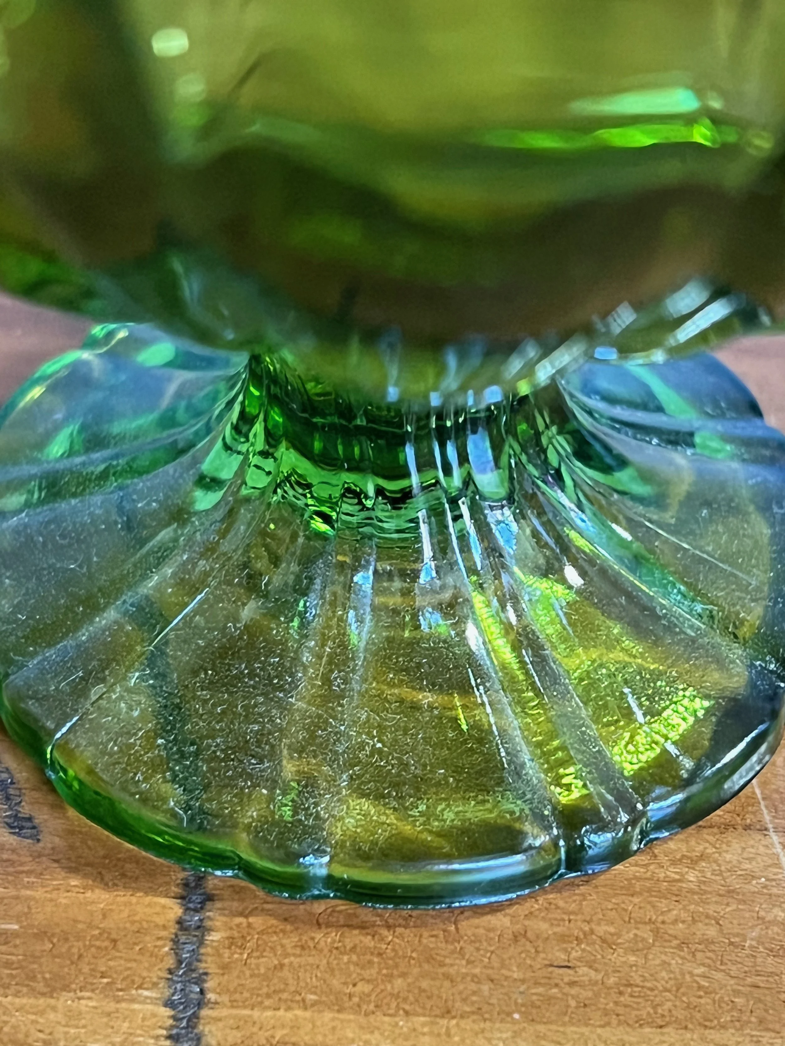 Mid Century Green Dish by Viking  (H1221-05)