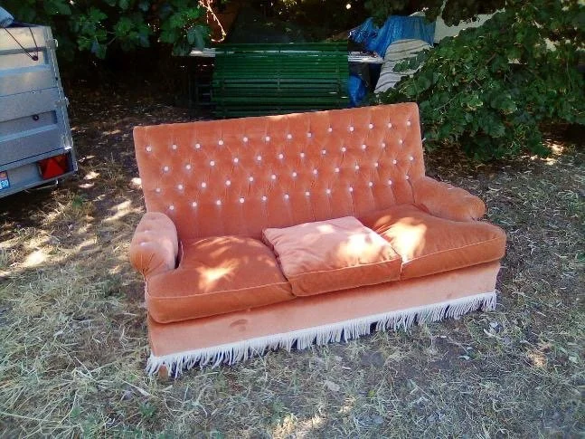 Tufted Napoleon III Sofa