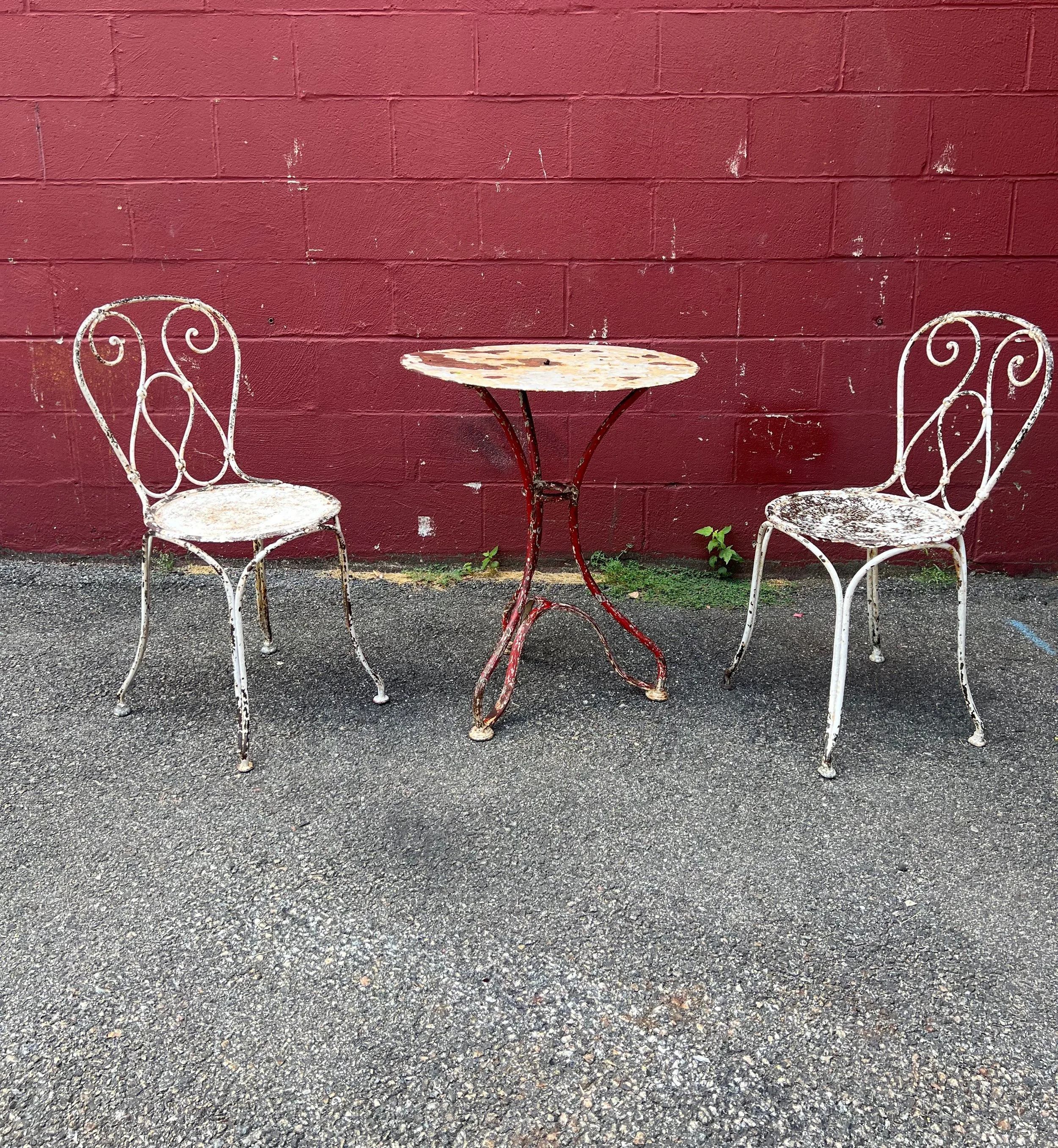 French Garden Bistro Table in Distressed Paint  (G0222-09)