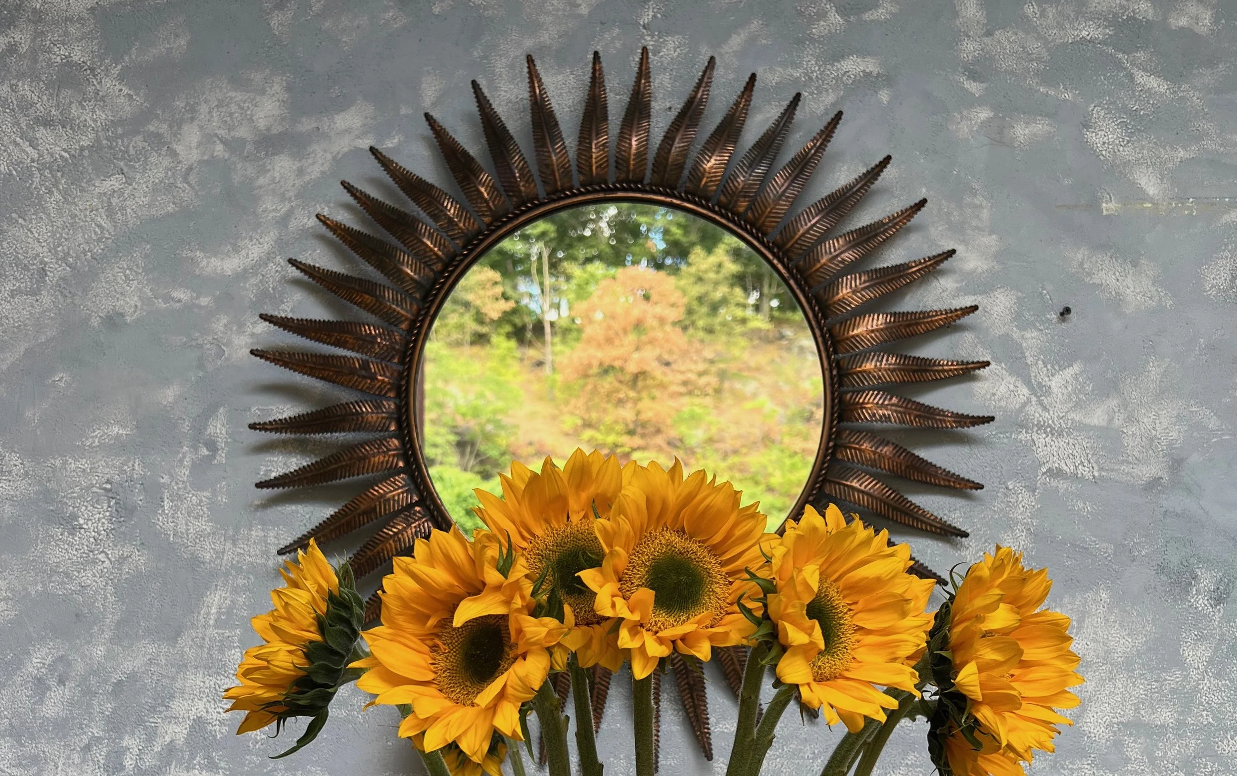Large Spanish Round Mid Century Modern Copper Plated Sunburst Mirror  (DS0222-01)