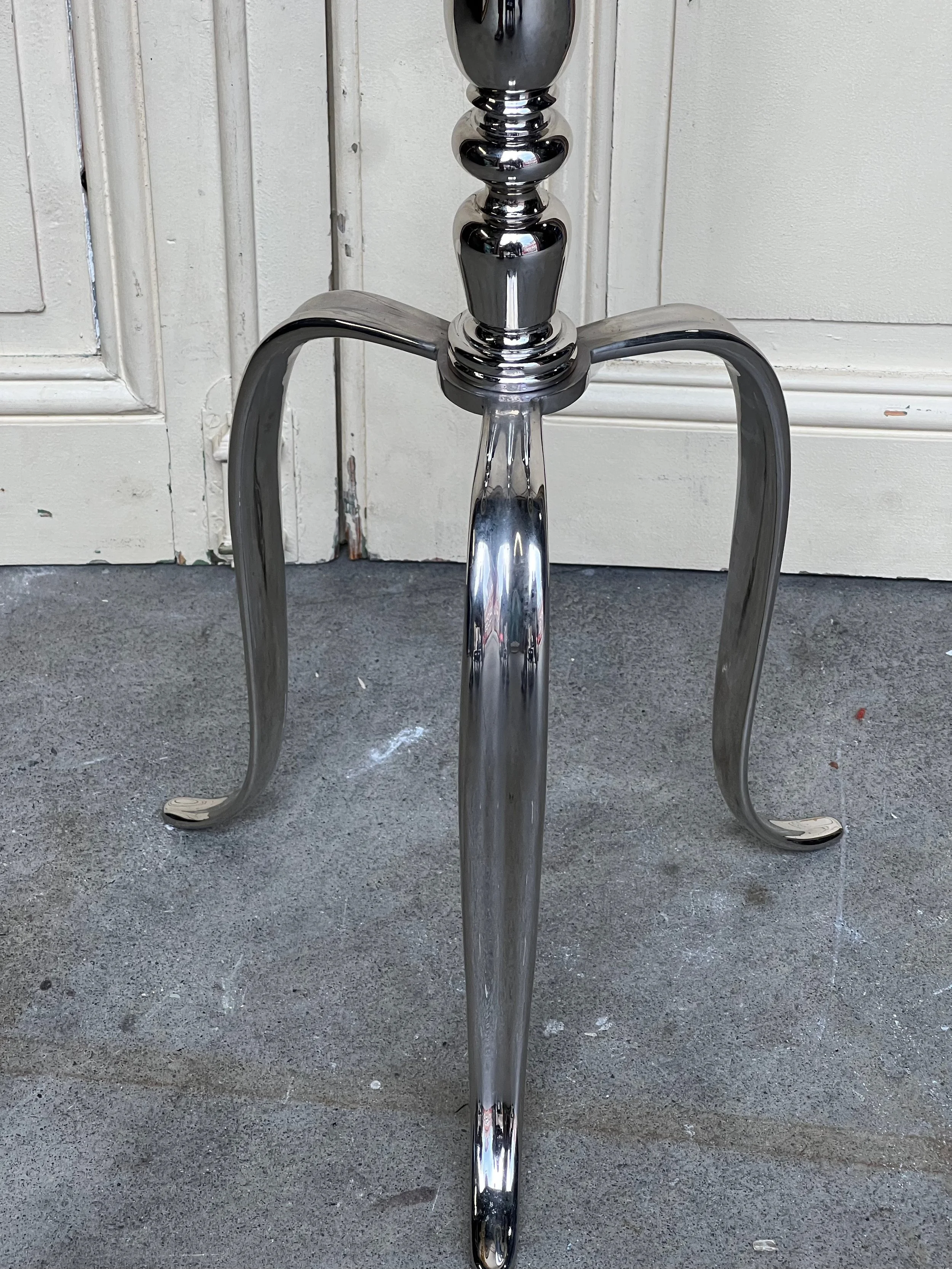 French 1950’s Nickel Plated Floor Lamp on a Tripod Case (LF0123-03)