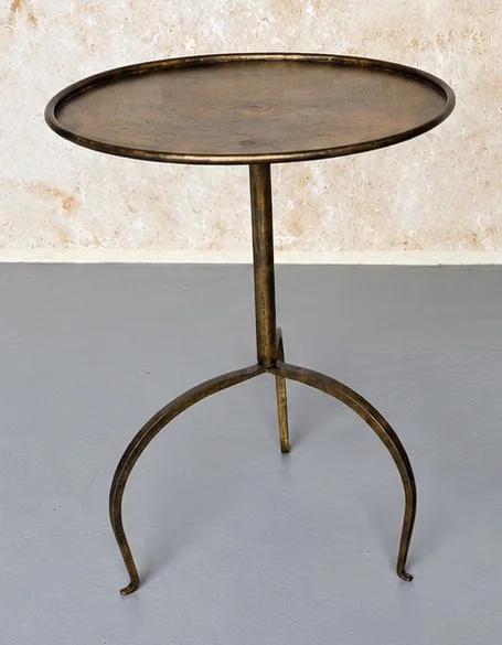 TG0826-33.14-left-table.jpg
