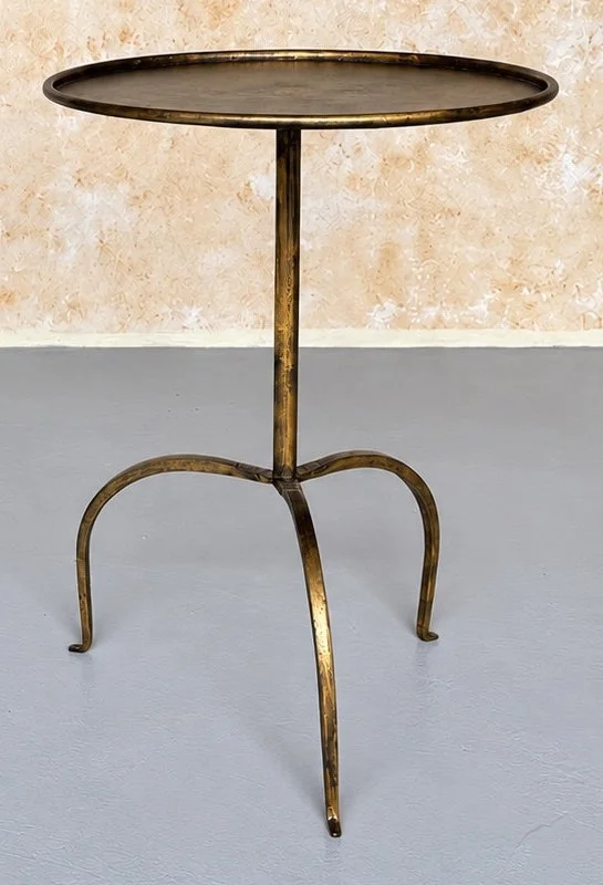 TG0826-33.15-right-table.jpg