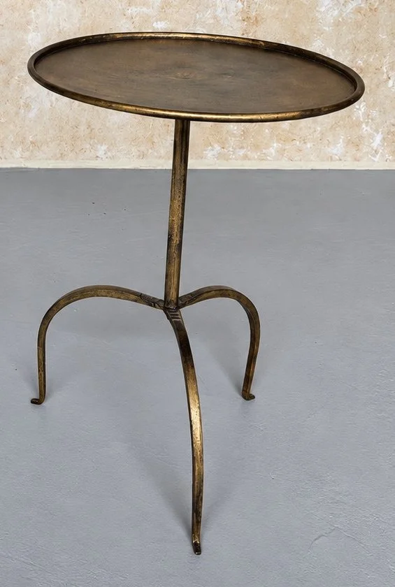TG0826-33.13-right-table.jpg